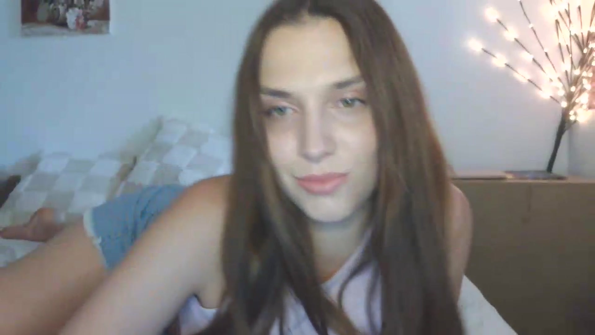 Gallery image thumbnail from HaleyReed's myfreecams stream on, 05/19/2026, 13:30 image 12 of 20