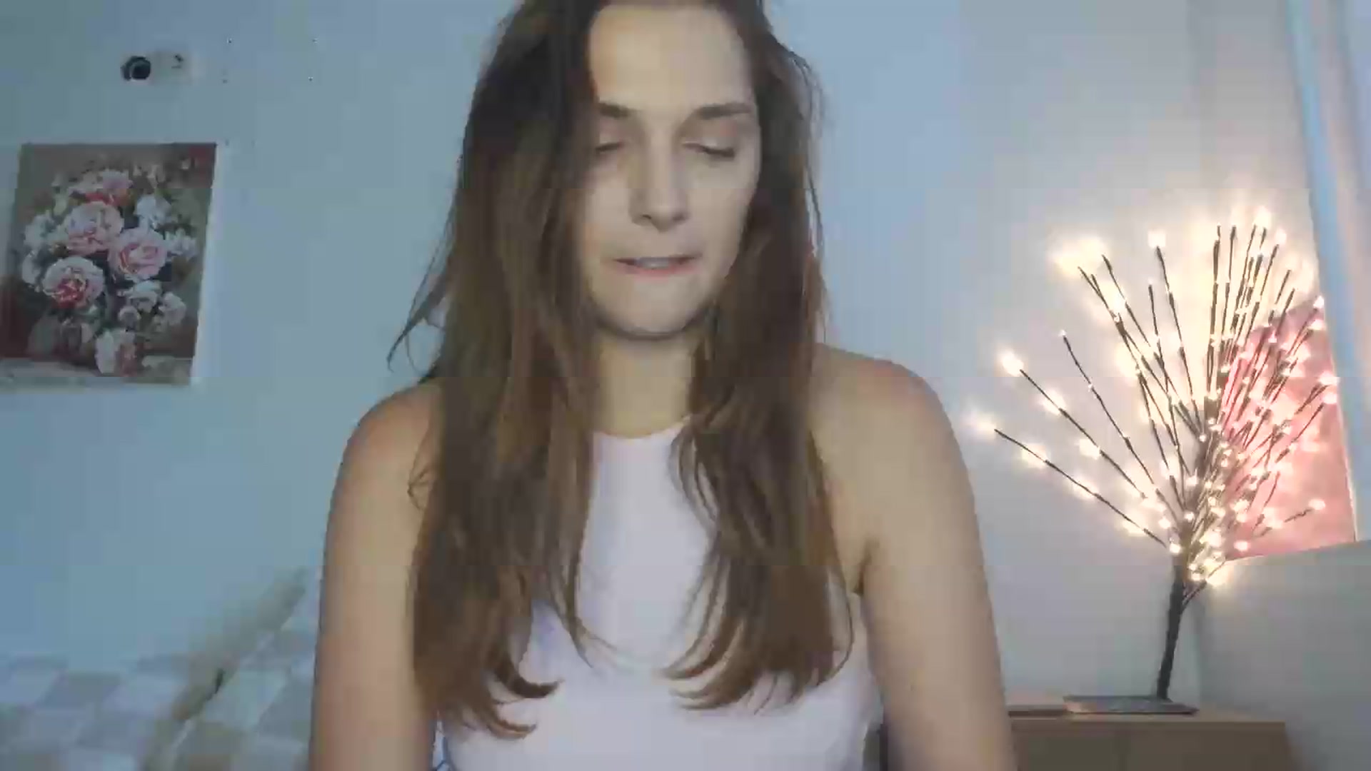 Gallery image thumbnail from HaleyReed's myfreecams stream on, 05/19/2026, 13:30 image 14 of 20