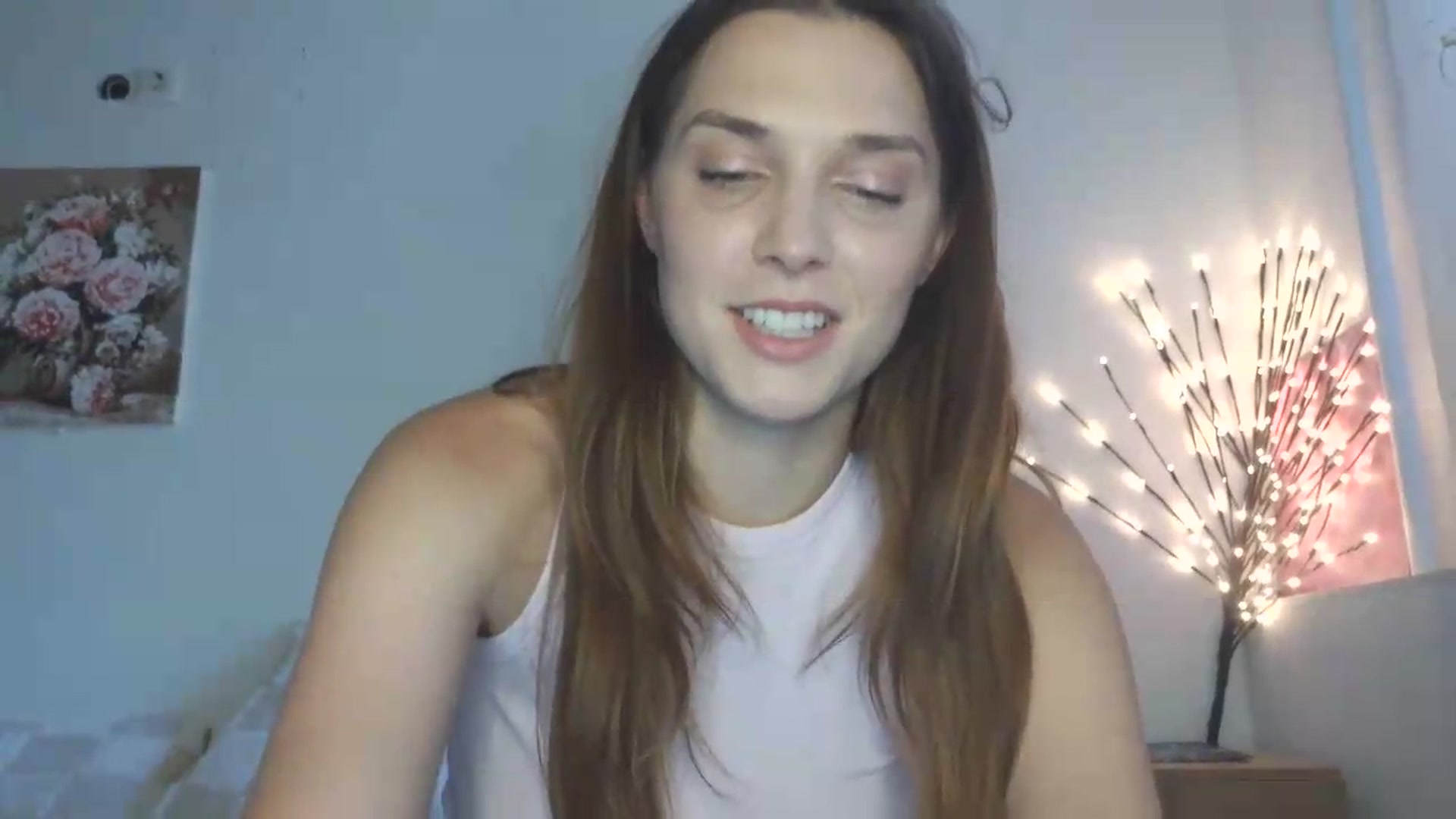 Gallery image thumbnail from HaleyReed's myfreecams stream on, 05/19/2026, 13:30 image 19 of 20