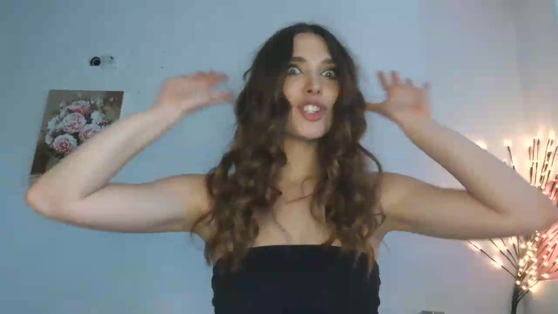 Gallery image thumbnail from HaleyReed's myfreecams stream on, 05/21/2026, 13:42 image 3 of 20