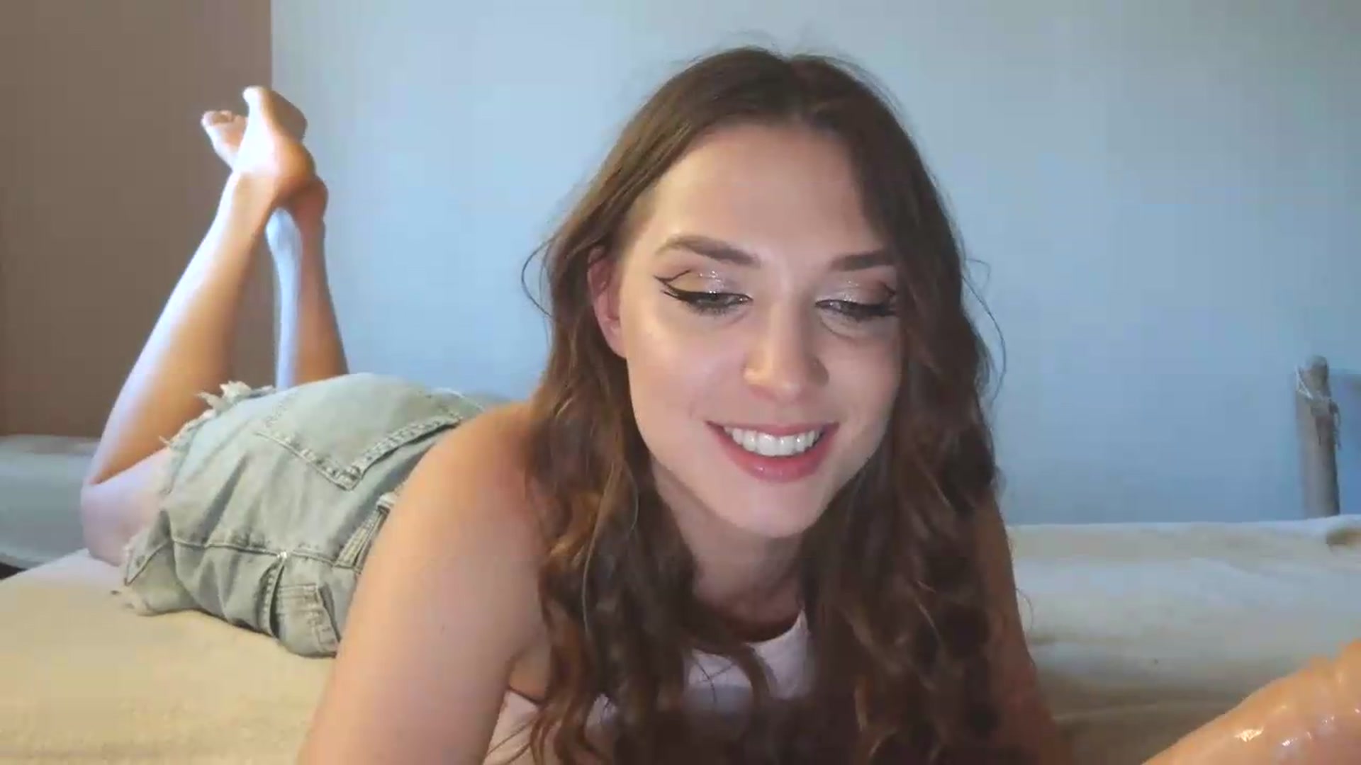 Gallery image thumbnail from HaleyReed's myfreecams stream on, 05/21/2026, 15:06 image 11 of 20