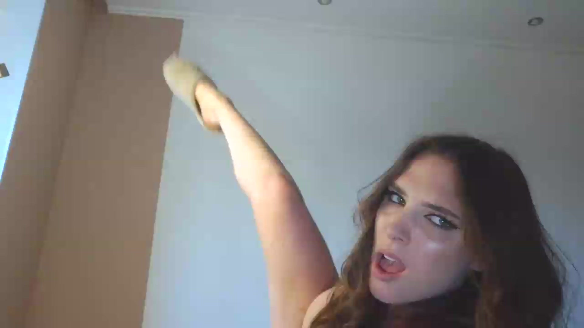 Gallery image thumbnail from HaleyReed's myfreecams stream on, 05/21/2026, 16:38 image 13 of 20