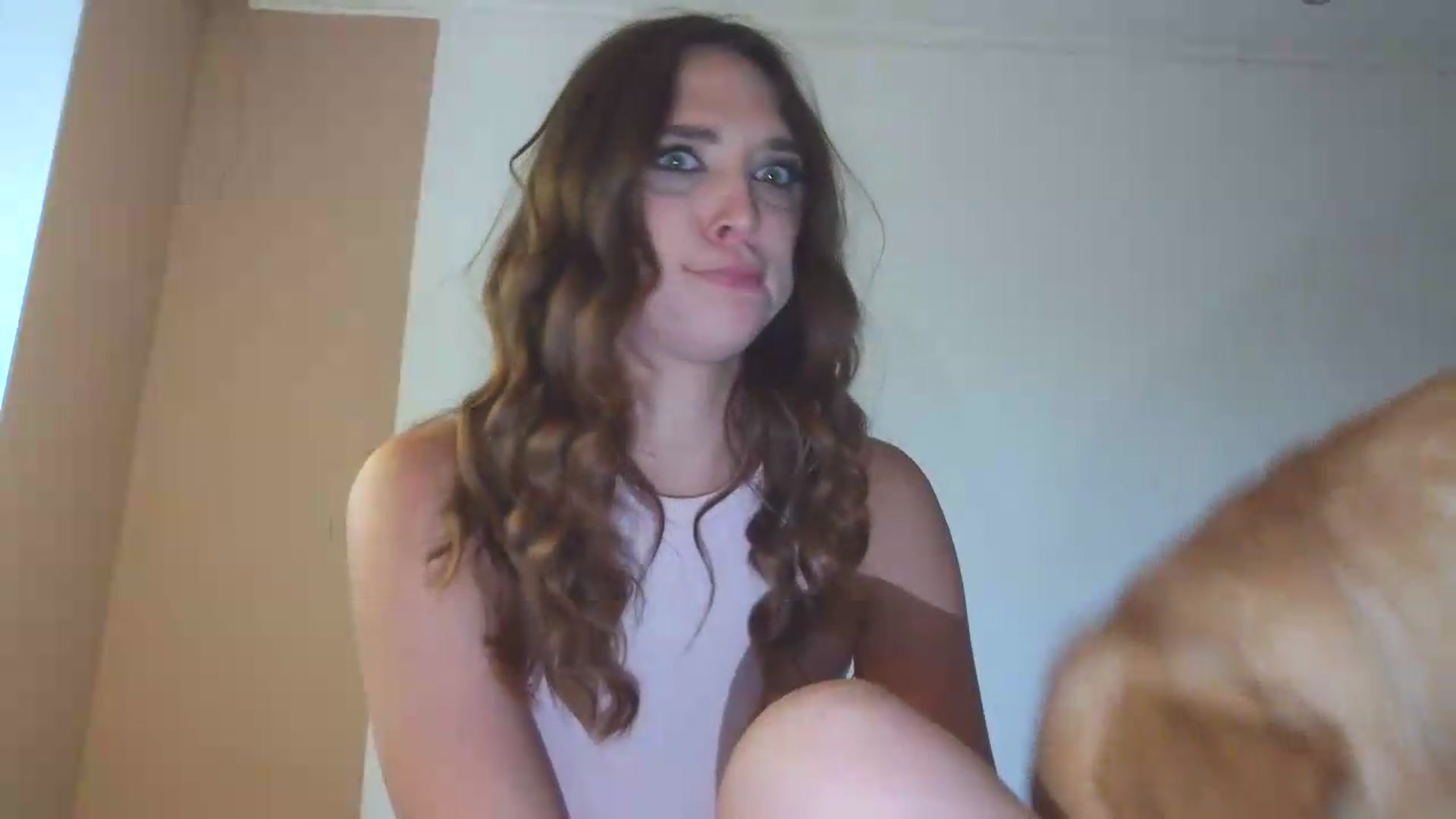 Gallery image thumbnail from HaleyReed's myfreecams stream on, 05/21/2026, 16:38 image 3 of 20