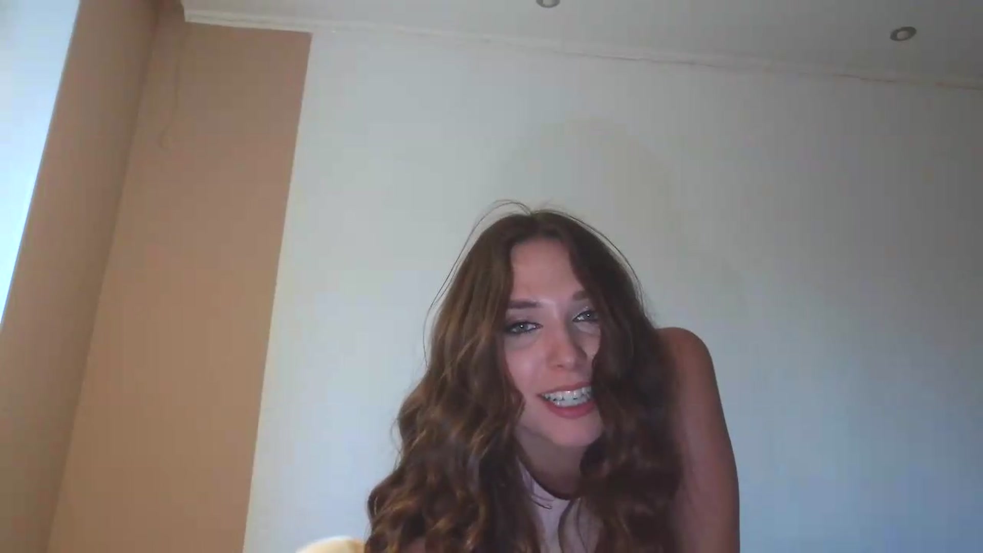 Gallery image thumbnail from HaleyReed's myfreecams stream on, 05/21/2026, 16:38 image 9 of 20
