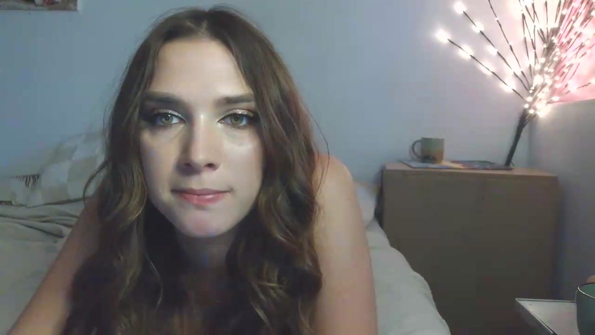 Gallery image thumbnail from HaleyReed's myfreecams stream on, 05/21/2026, 17:59 image 6 of 20