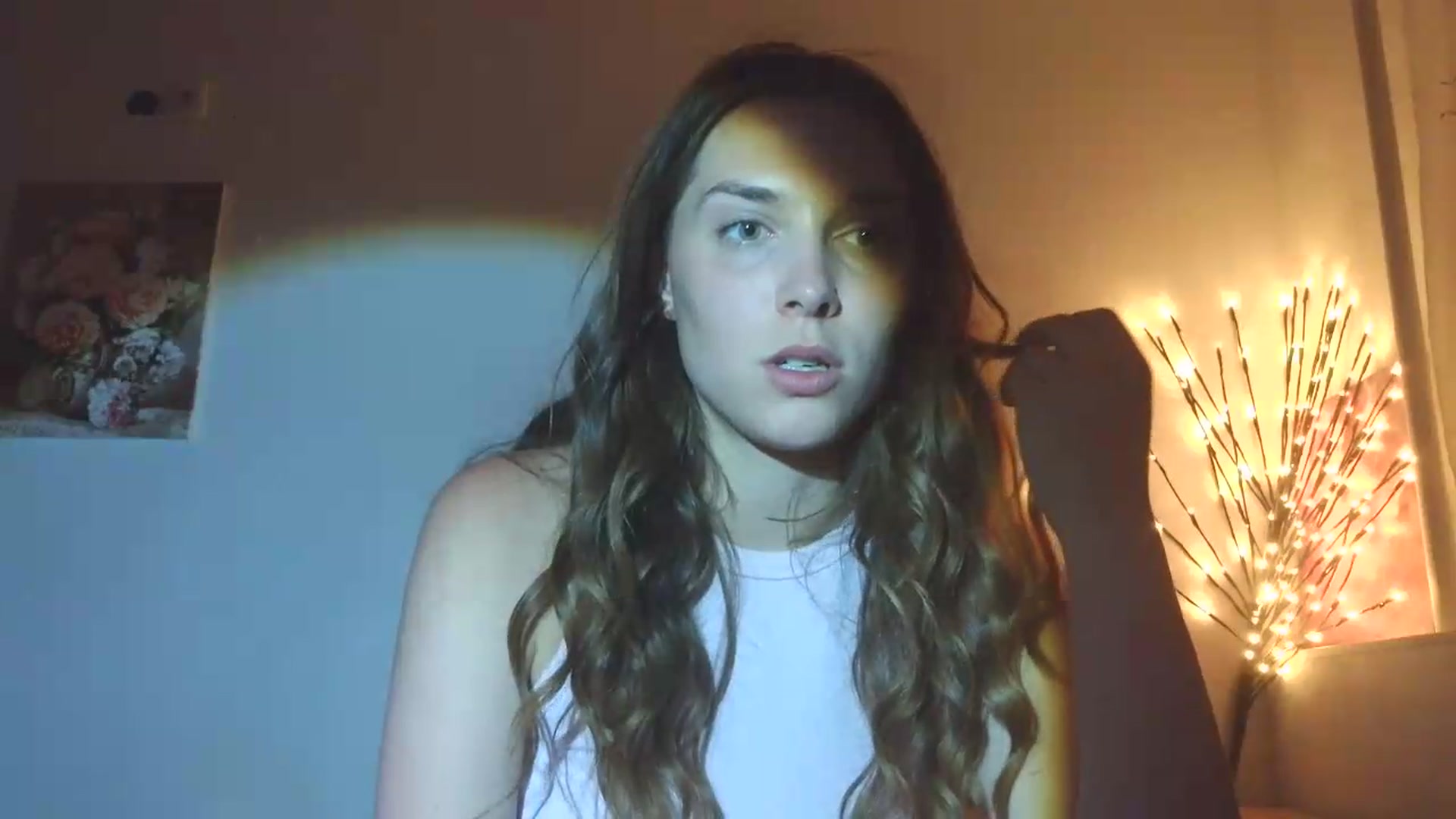 Gallery image thumbnail from HaleyReed's myfreecams stream on, 05/22/2026, 18:44 image 17 of 20