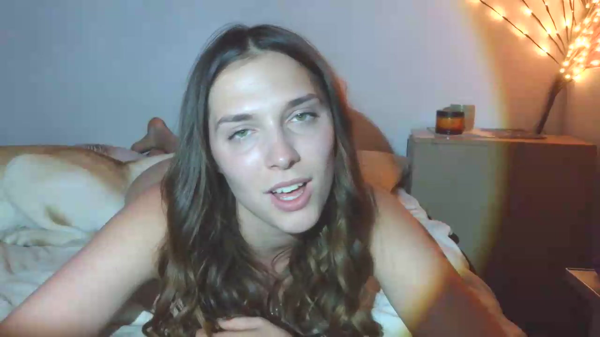 Gallery image thumbnail from HaleyReed's myfreecams stream on, 05/22/2026, 18:44 image 4 of 20