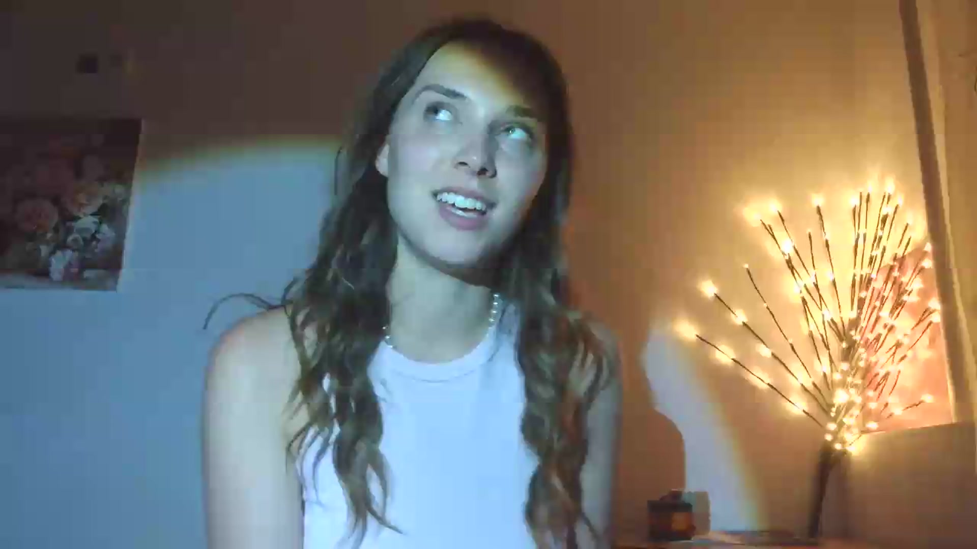 Gallery image thumbnail from HaleyReed's myfreecams stream on, 05/22/2026, 18:44 image 9 of 20
