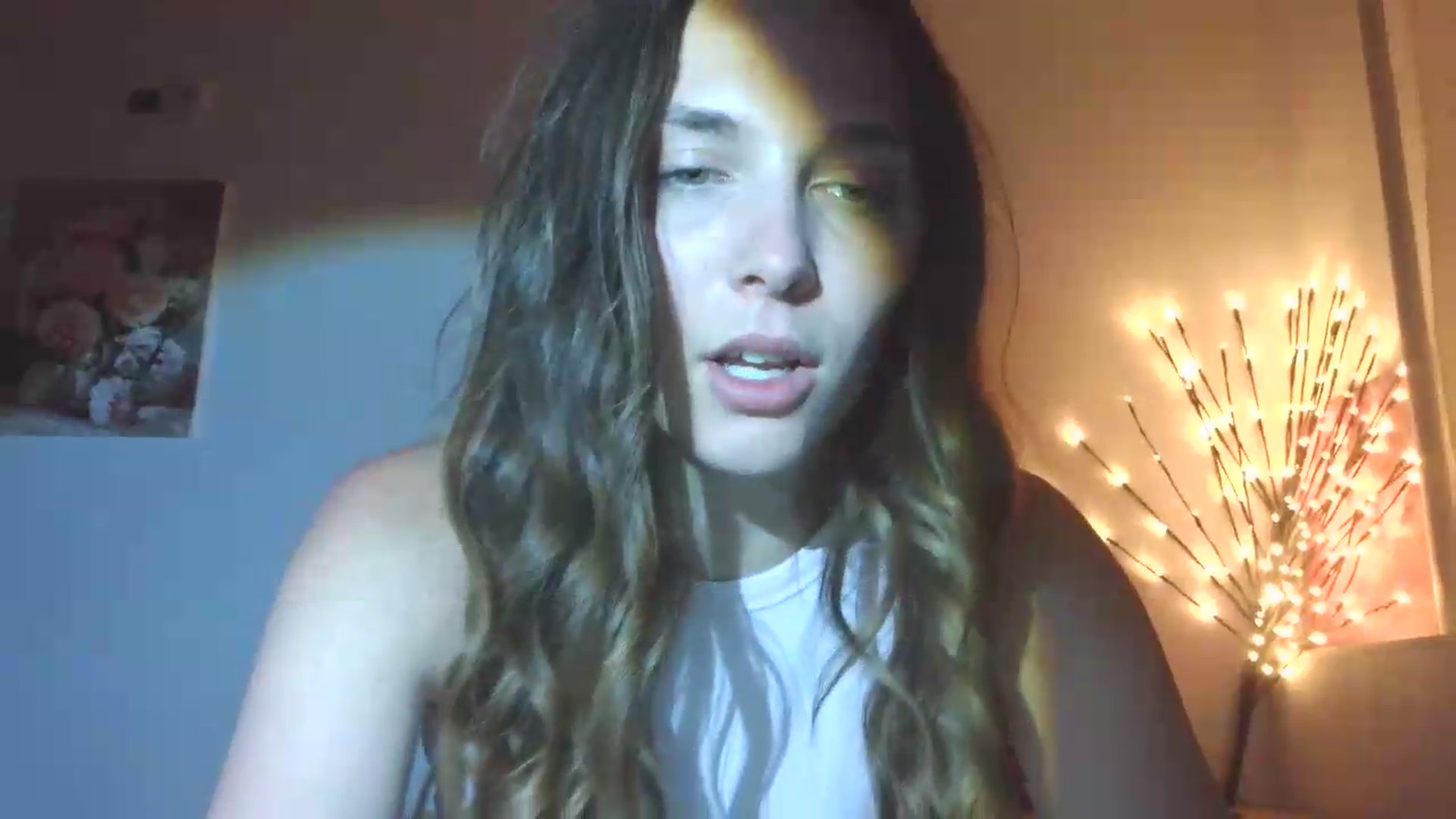 Gallery image thumbnail from HaleyReed's myfreecams stream on, 05/22/2026, 18:44 image 12 of 20