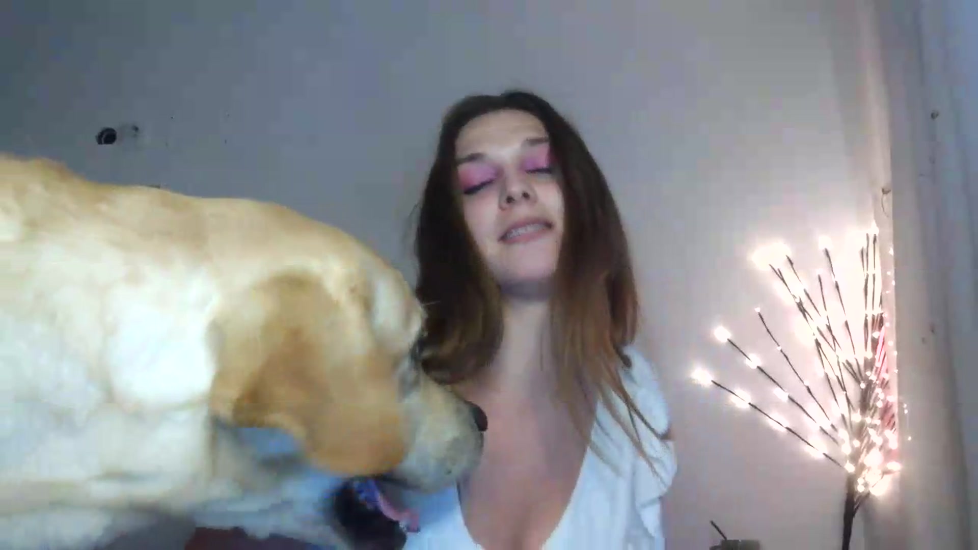 Gallery image thumbnail from HaleyReed's myfreecams stream on, 05/25/2026, 13:12 image 16 of 20