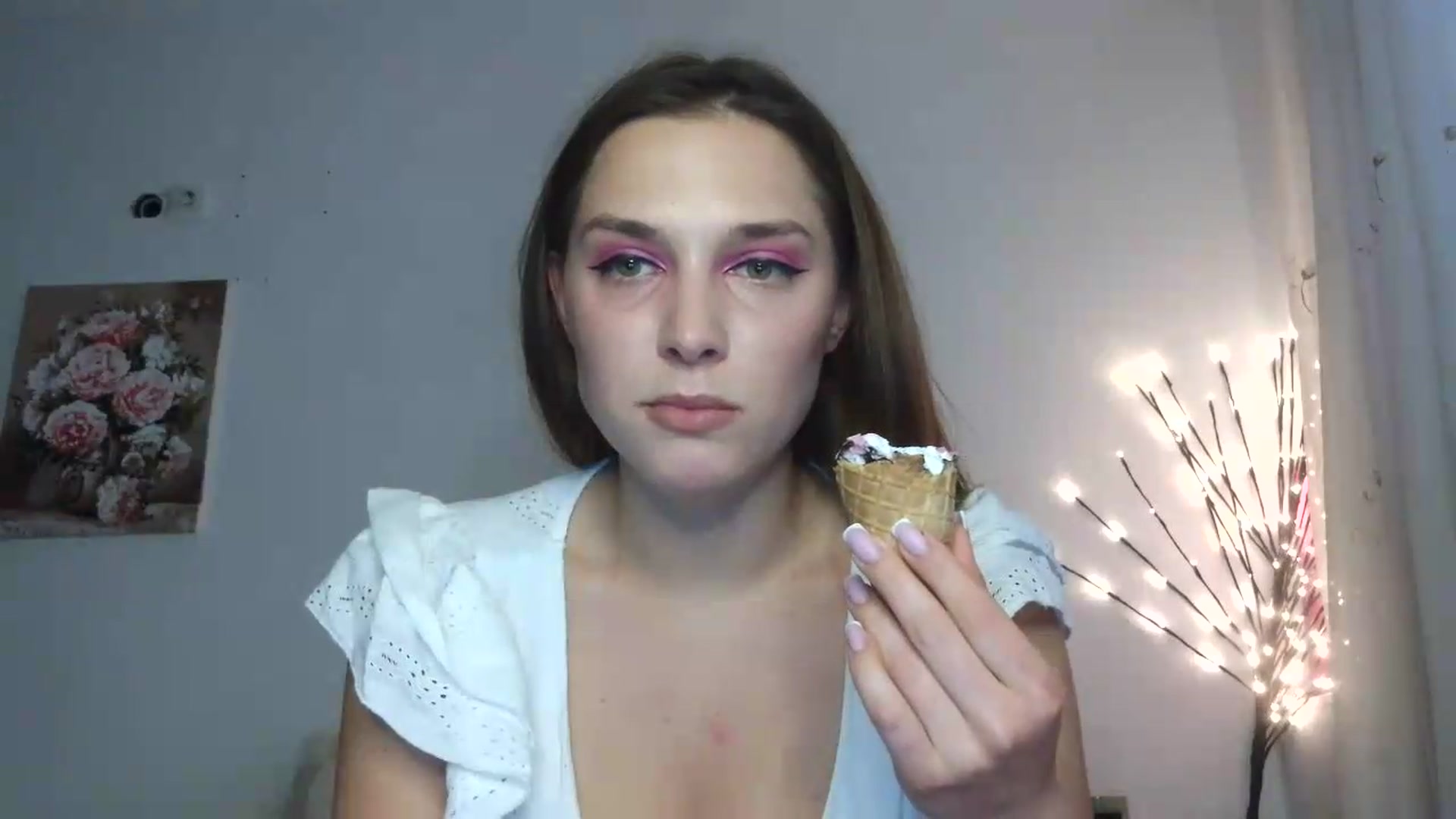 Gallery image thumbnail from HaleyReed's myfreecams stream on, 05/25/2026, 13:12 image 12 of 20