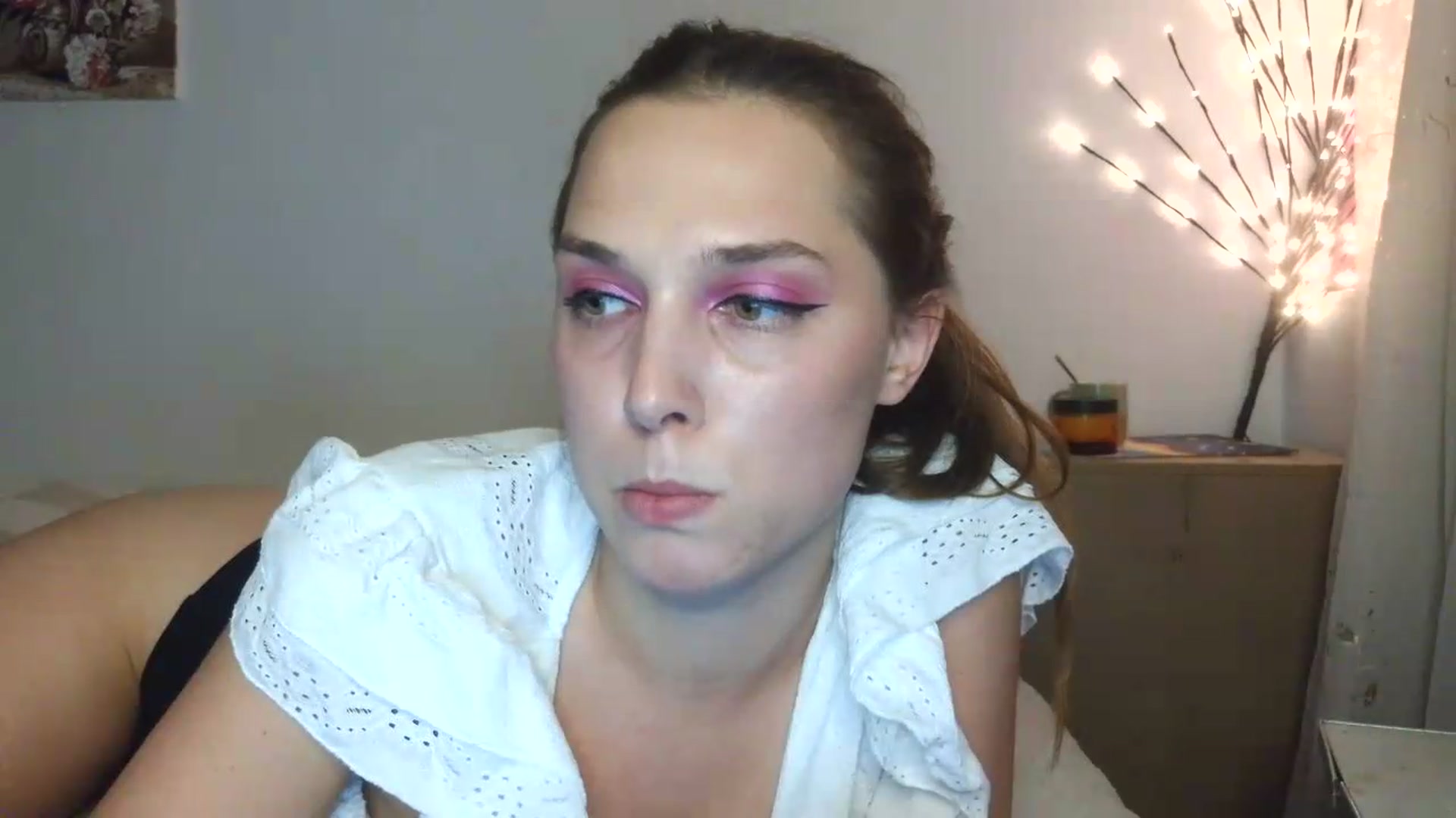 Gallery image thumbnail from HaleyReed's myfreecams stream on, 05/25/2026, 15:11 image 19 of 20