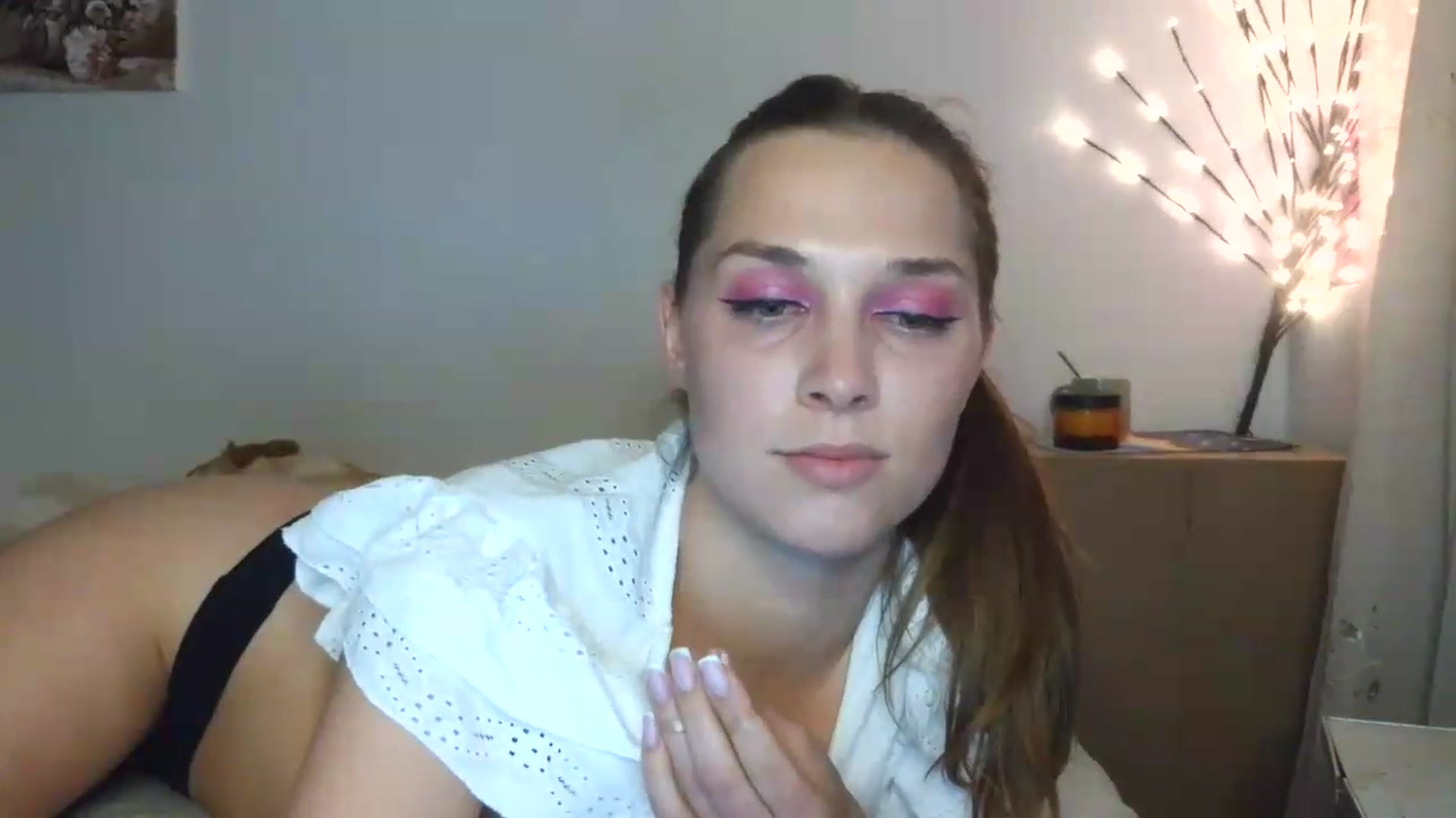 Gallery image thumbnail from HaleyReed's myfreecams stream on, 05/25/2026, 15:11 image 5 of 20