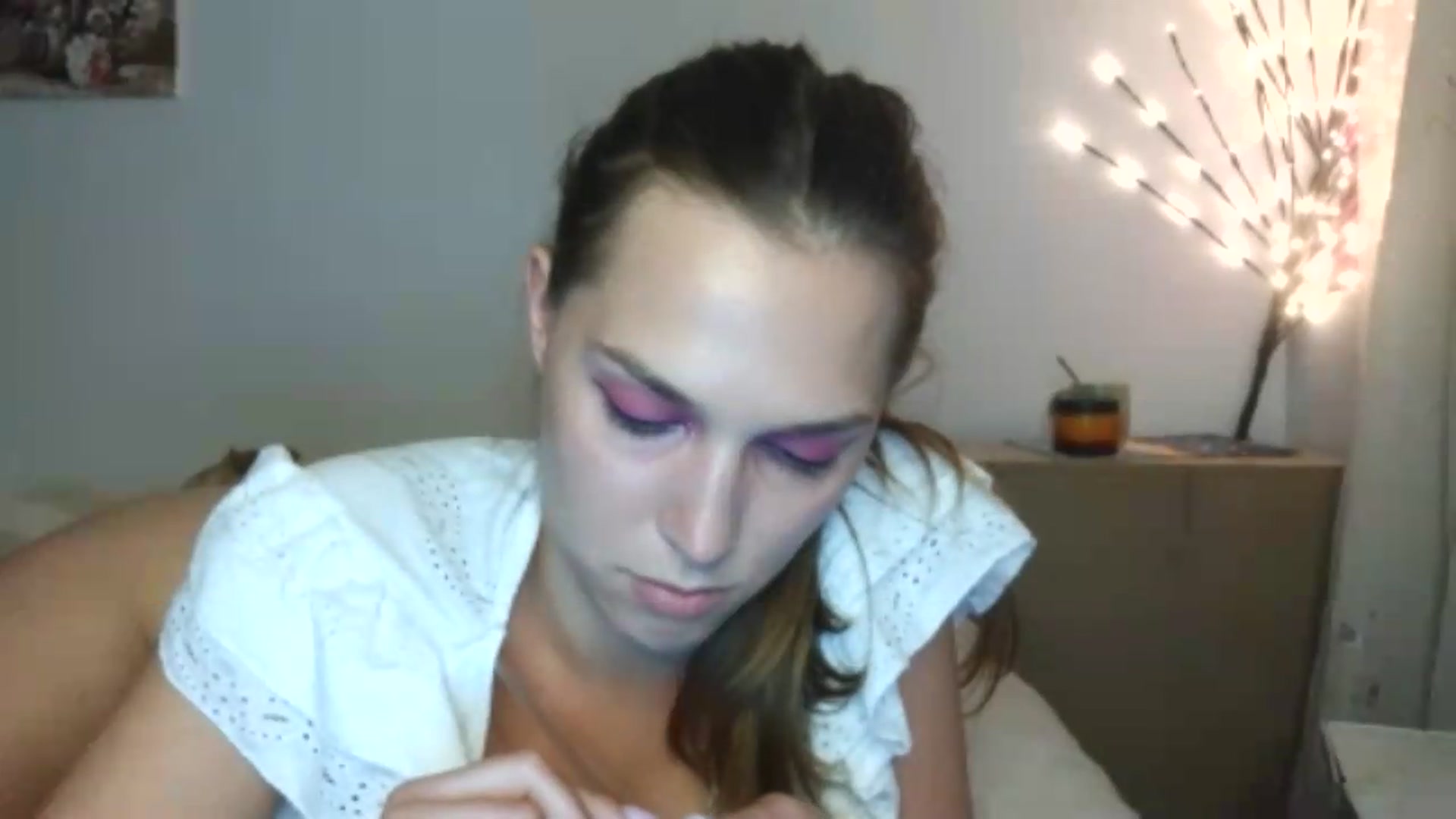 Gallery image thumbnail from HaleyReed's myfreecams stream on, 05/25/2026, 15:11 image 9 of 20