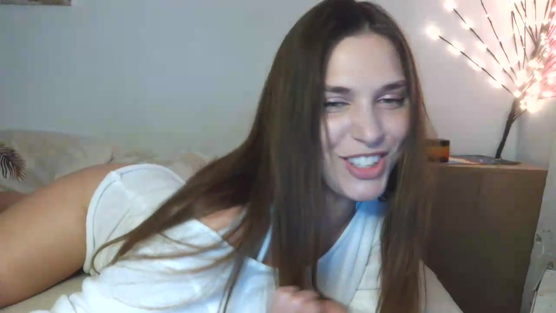 Gallery image thumbnail from HaleyReed's myfreecams stream on, 05/26/2026, 12:54 image 14 of 20