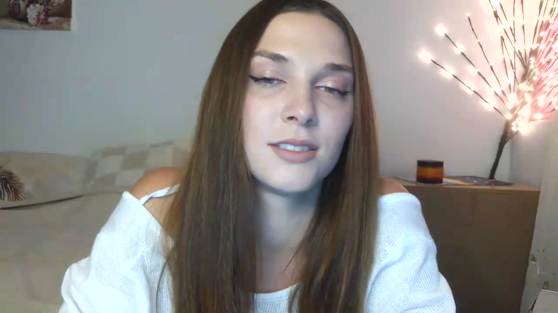 Gallery image thumbnail from HaleyReed's myfreecams stream on, 05/26/2026, 12:54 image 3 of 20
