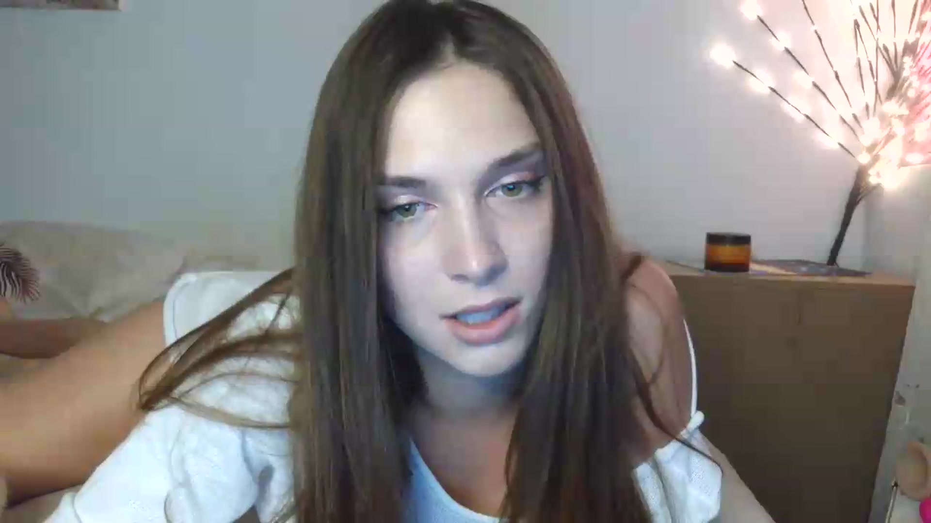 Gallery image thumbnail from HaleyReed's myfreecams stream on, 05/26/2026, 12:54 image 20 of 20