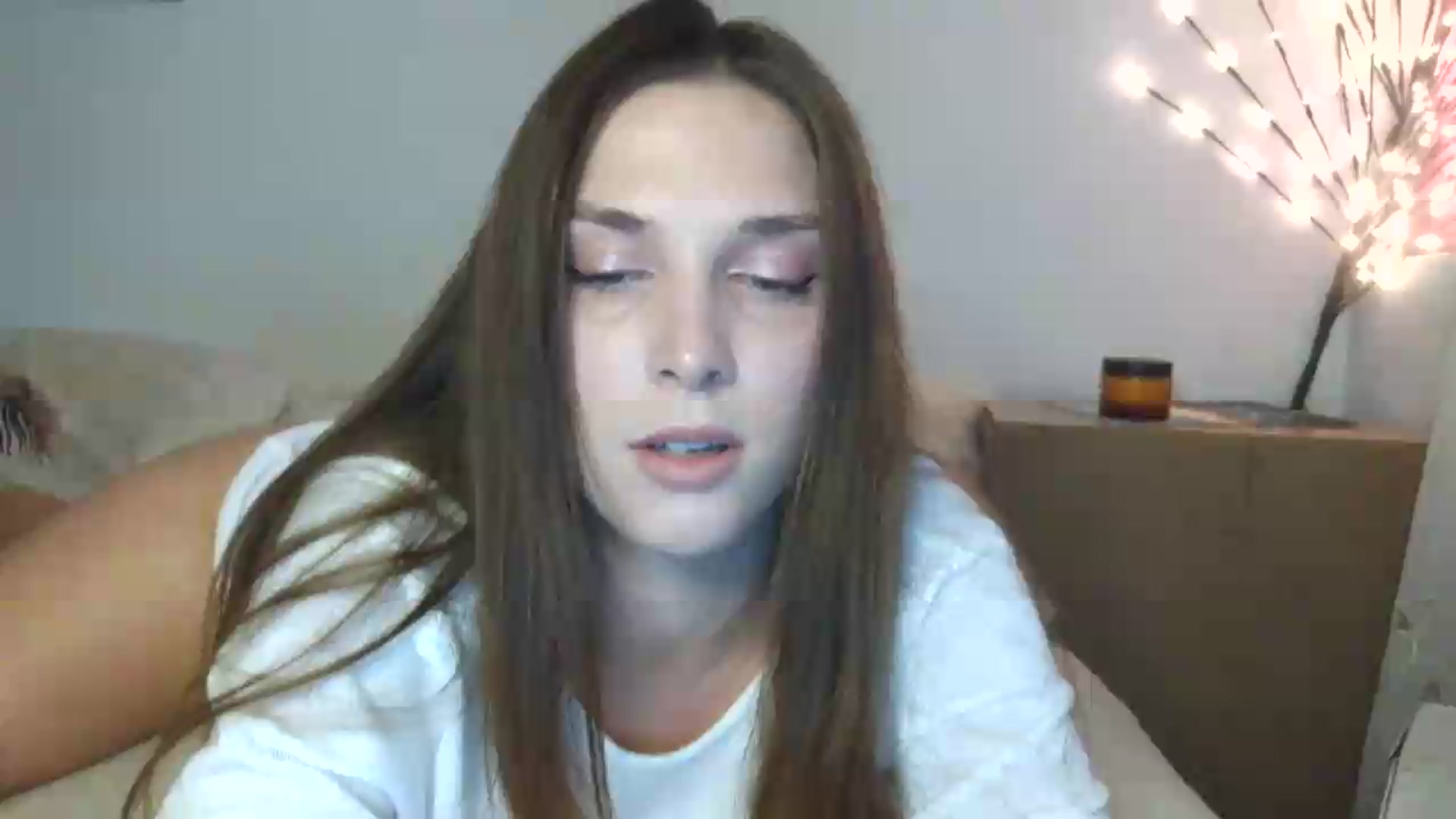 Gallery image thumbnail from HaleyReed's myfreecams stream on, 05/26/2026, 12:54 image 13 of 20