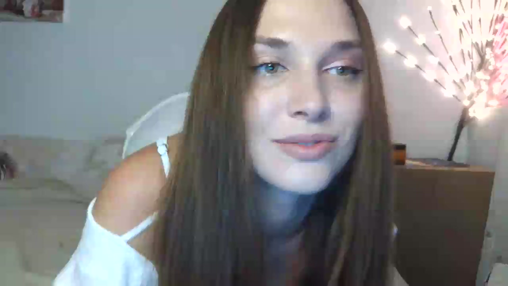 Gallery image thumbnail from HaleyReed's myfreecams stream on, 05/26/2026, 12:54 image 7 of 20