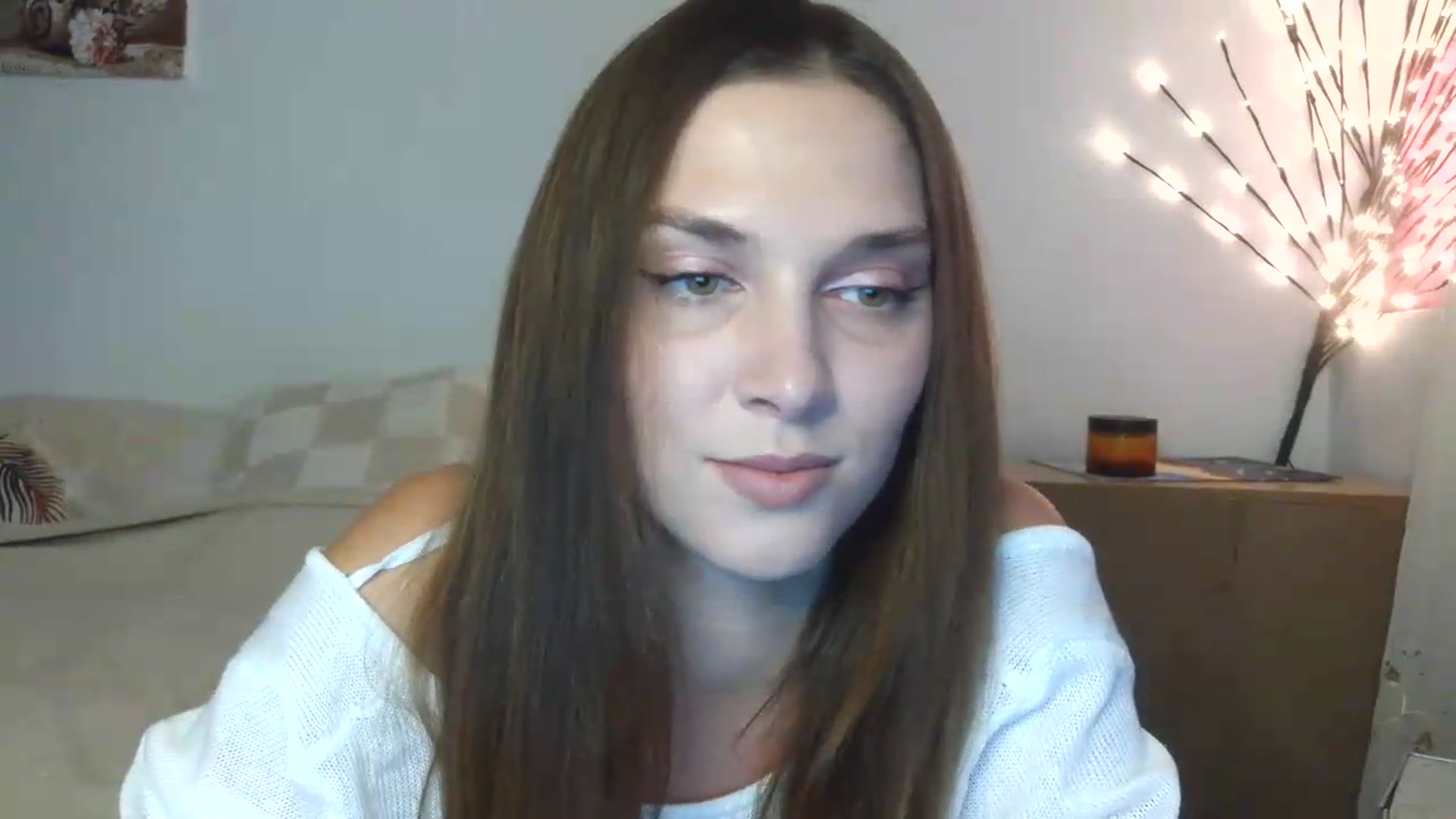 Gallery image thumbnail from HaleyReed's myfreecams stream on, 05/26/2026, 12:54 image 4 of 20