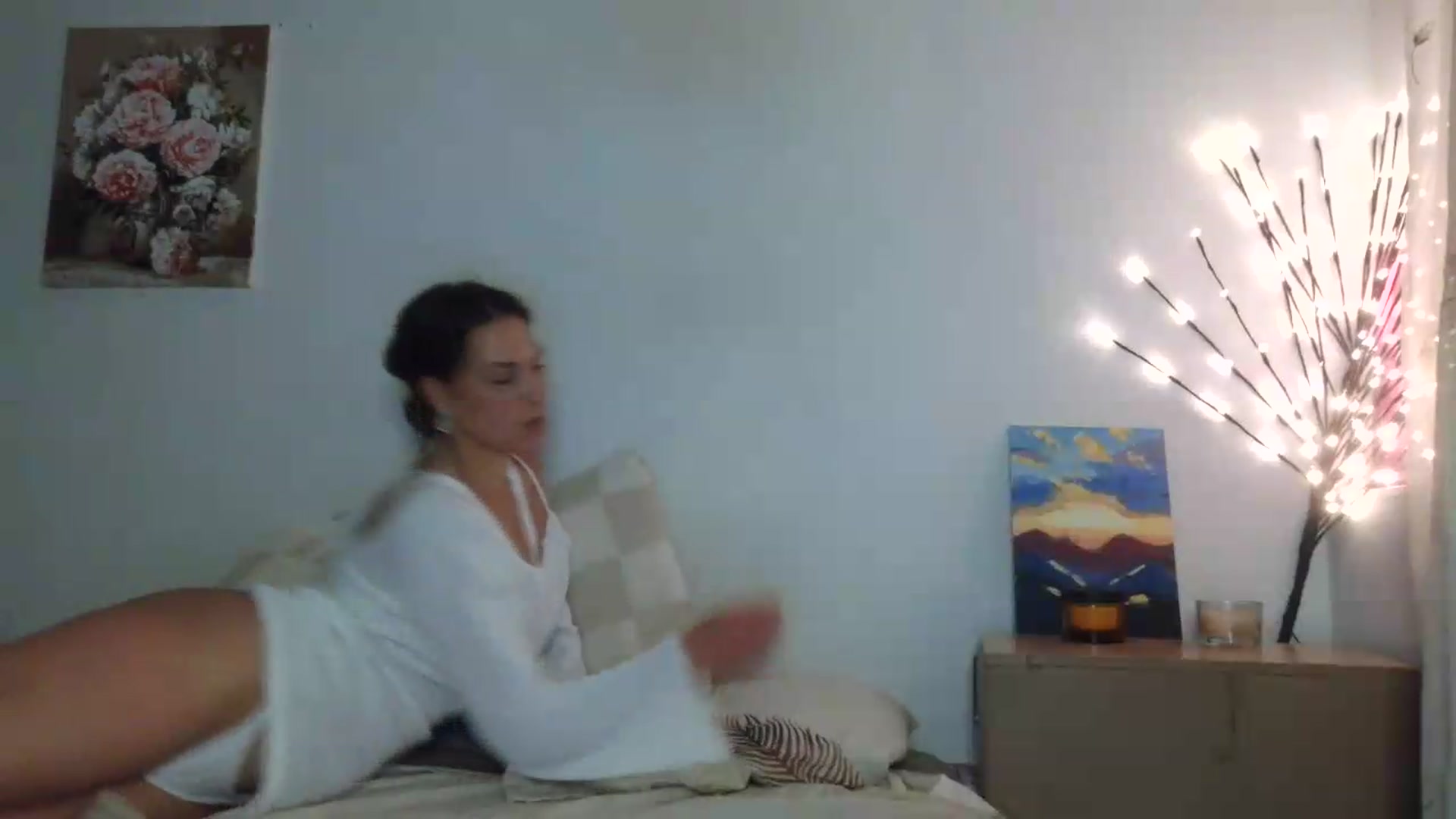 Gallery image thumbnail from HaleyReed's myfreecams stream on, 05/26/2026, 17:51 image 3 of 20