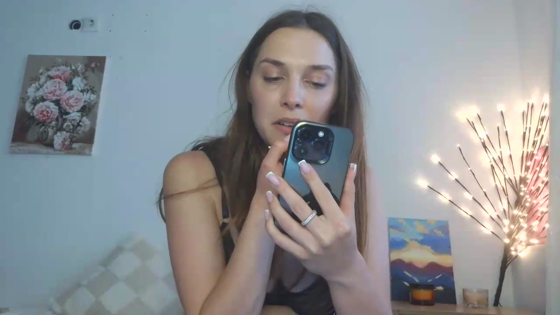Gallery image thumbnail from HaleyReed's myfreecams stream on, 05/27/2026, 12:12 image 3 of 20