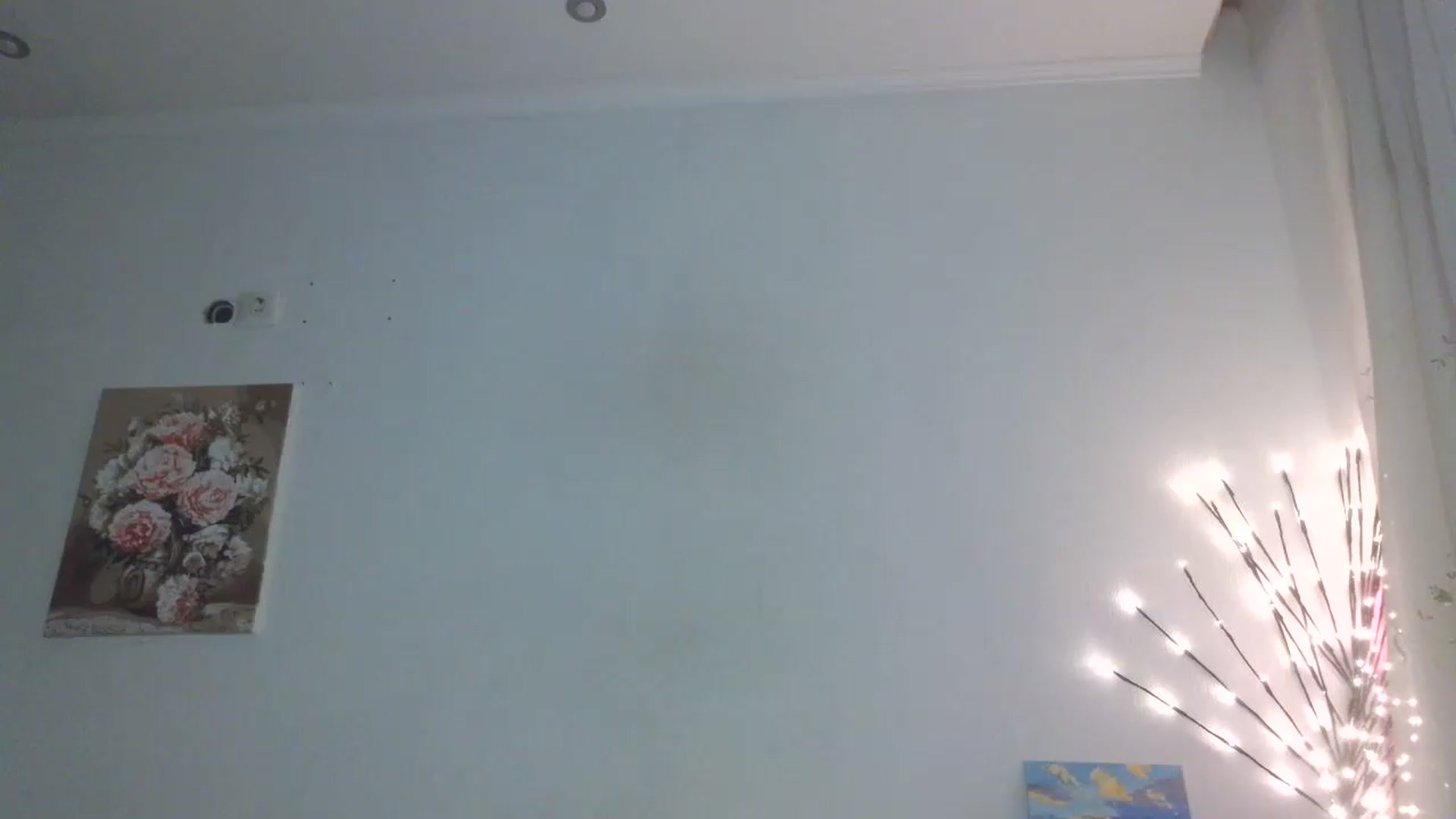 Gallery image thumbnail from HaleyReed's myfreecams stream on, 05/27/2026, 16:21 image 18 of 20