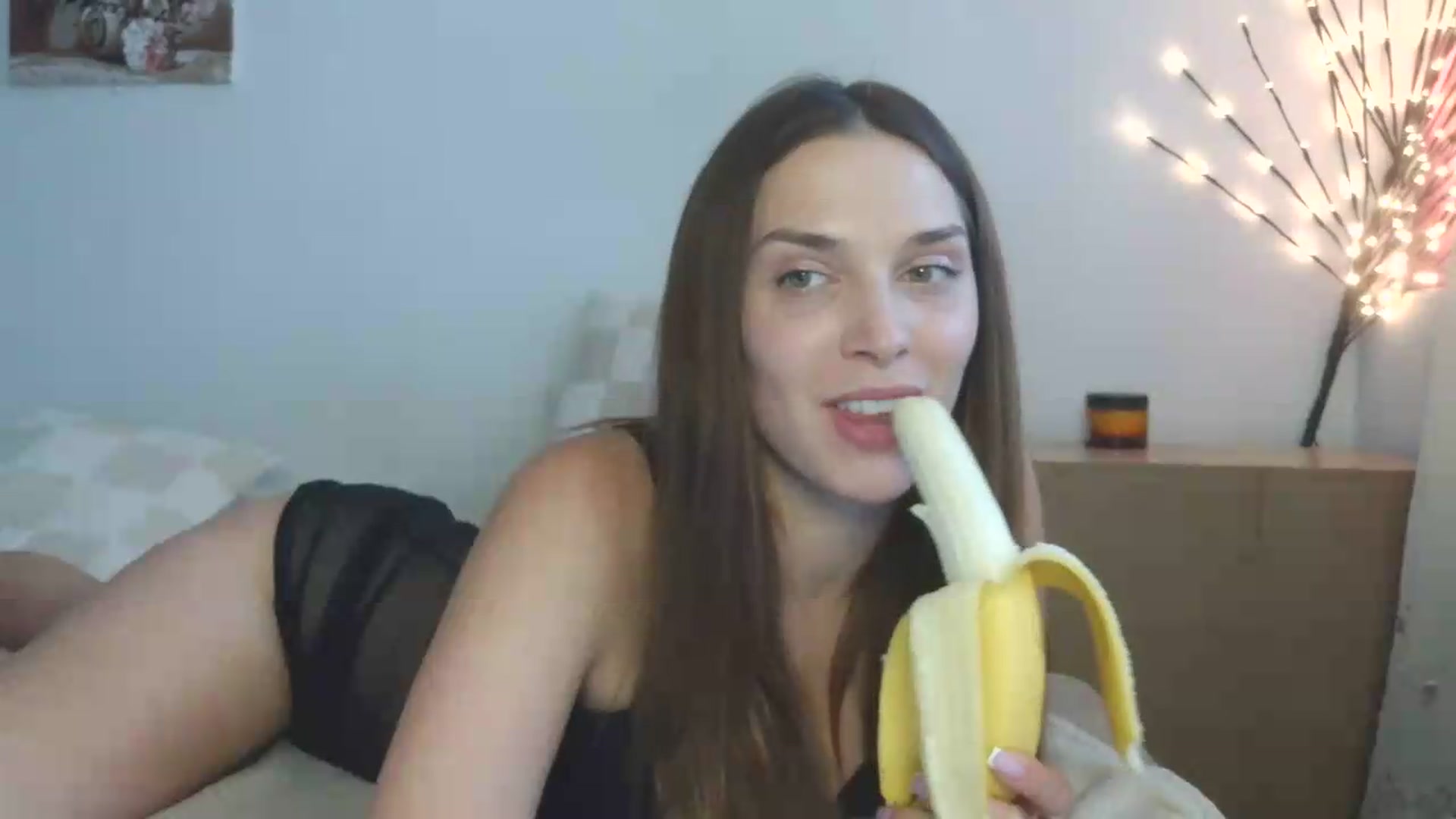 Gallery image thumbnail from HaleyReed's myfreecams stream on, 05/29/2026, 13:42 image 11 of 20