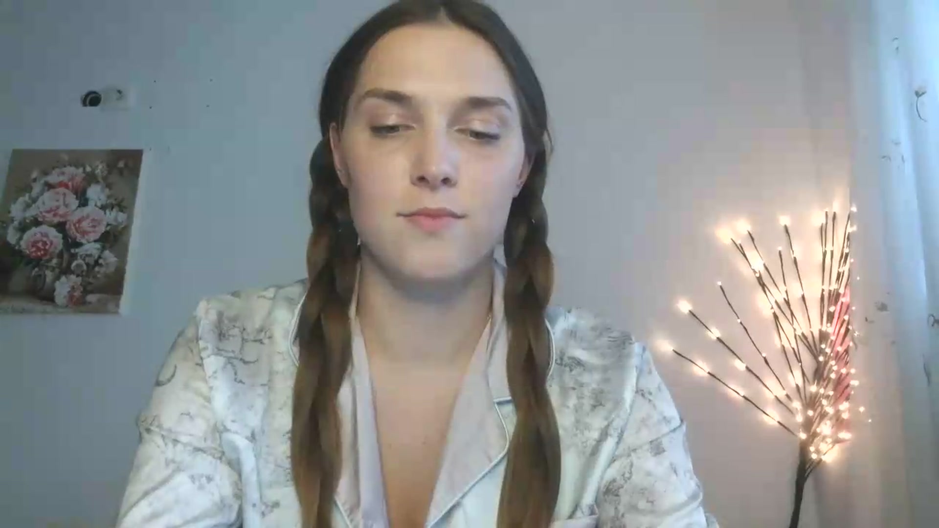 Gallery image thumbnail from HaleyReed's myfreecams stream on, 05/29/2026, 14:10 image 6 of 20