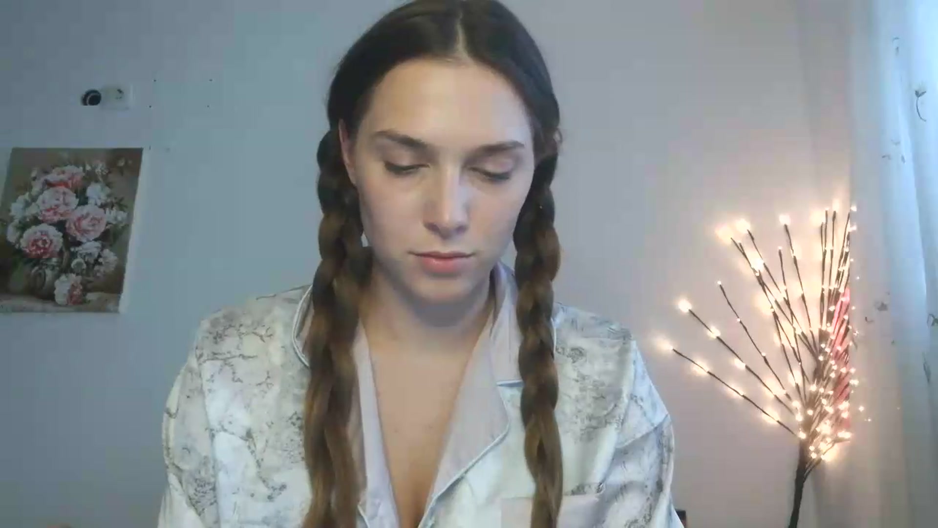 Gallery image thumbnail from HaleyReed's myfreecams stream on, 05/29/2026, 14:10 image 3 of 20