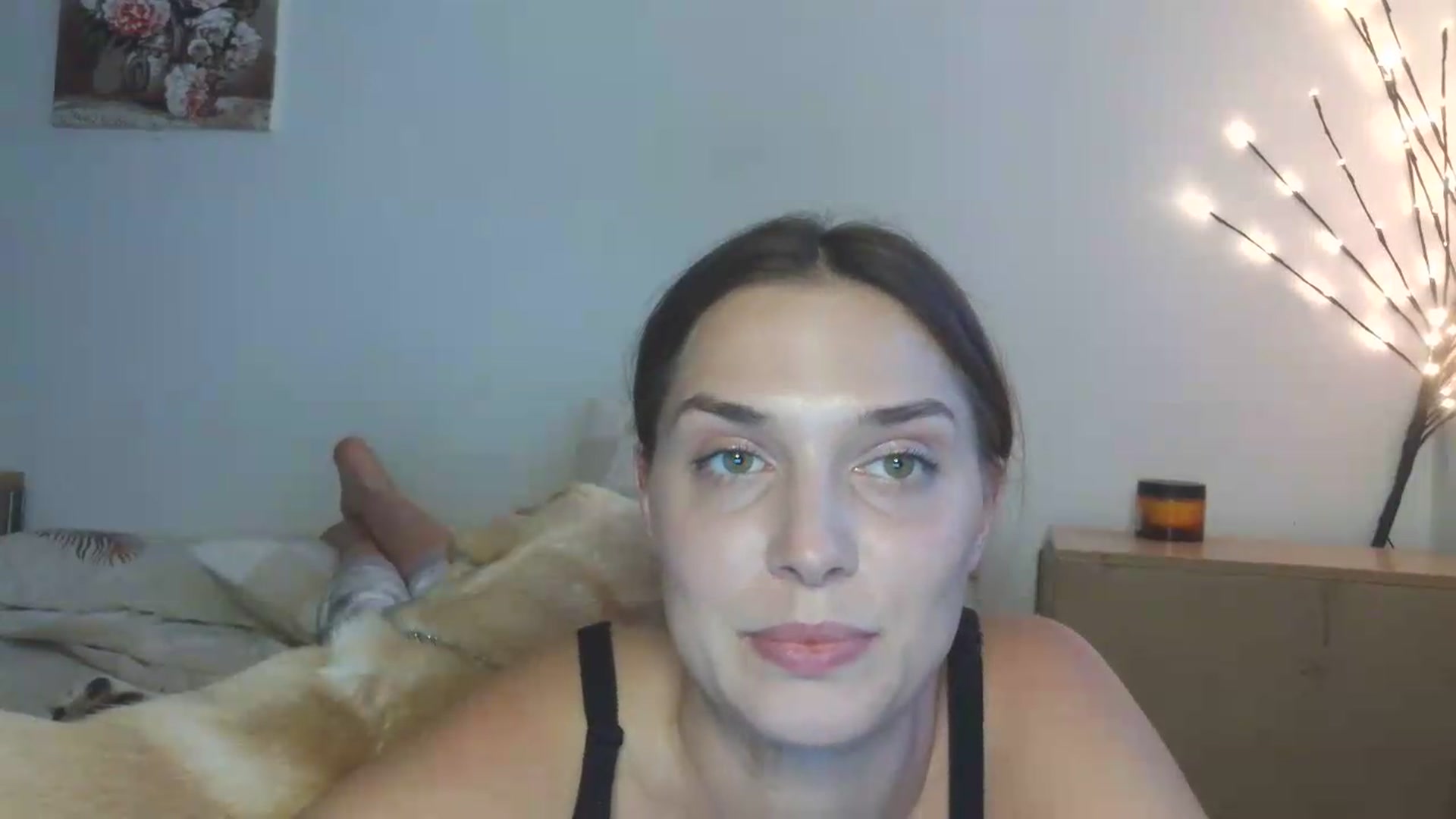 Gallery image thumbnail from HaleyReed's myfreecams stream on, 05/29/2026, 16:52 image 15 of 20