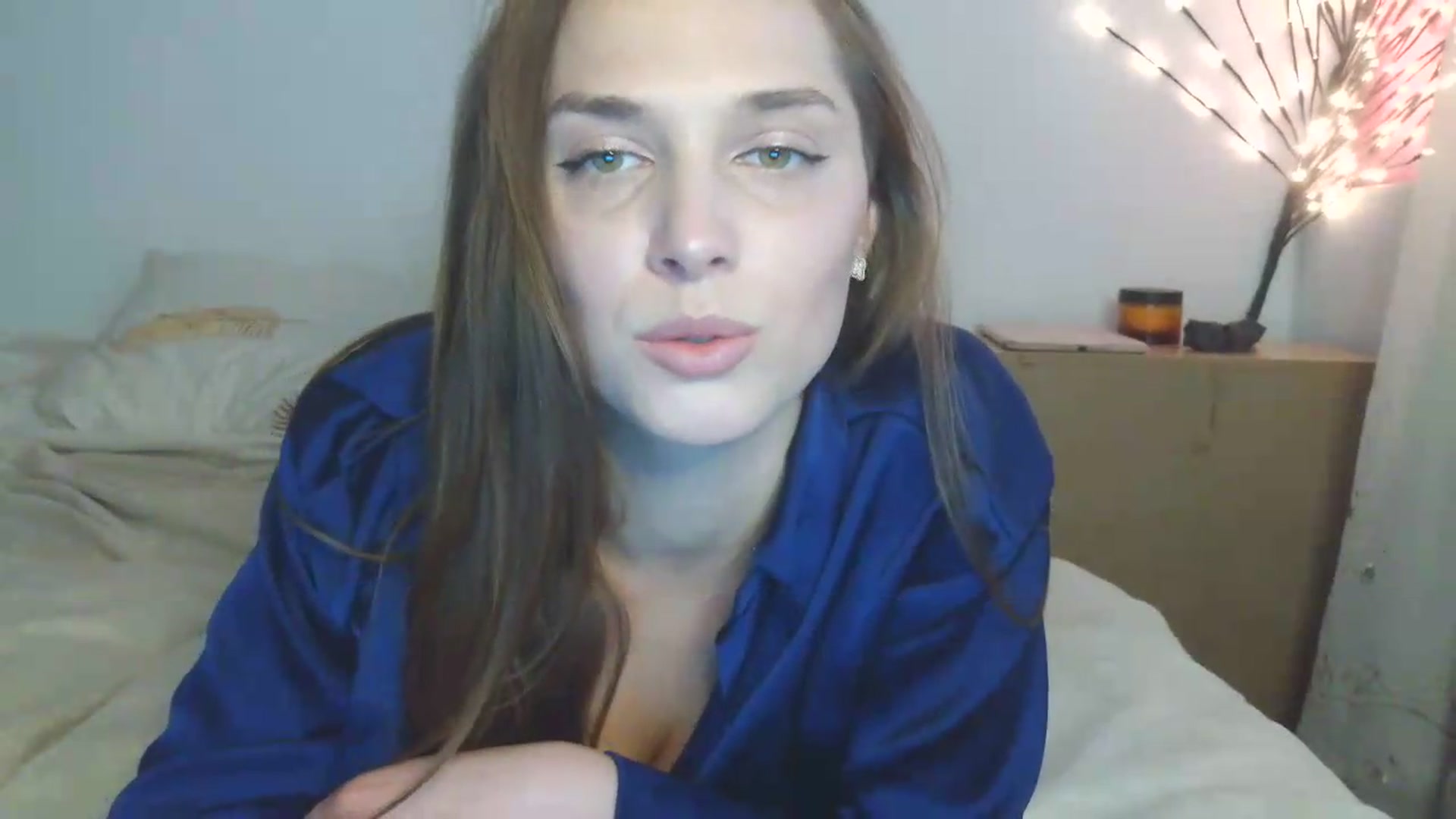 Gallery image thumbnail from HaleyReed's myfreecams stream on, 05/30/2026, 13:38 image 15 of 20