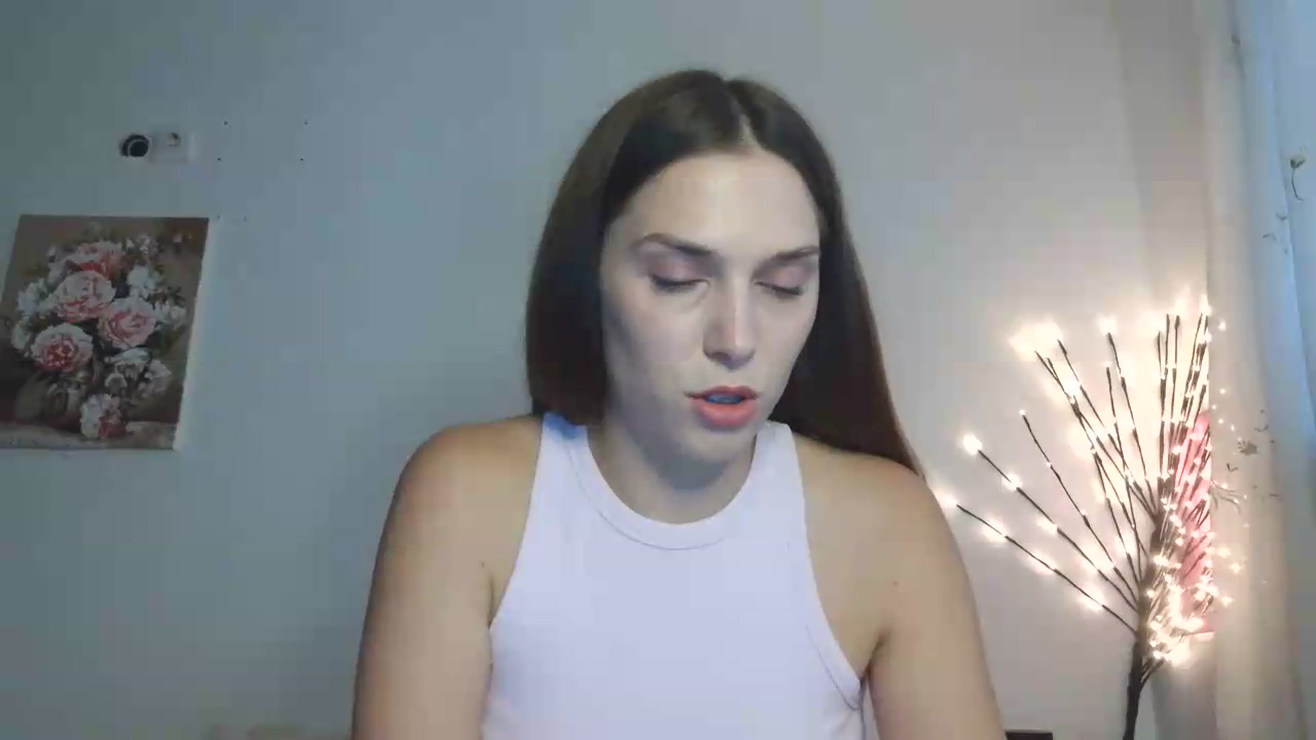 Gallery image thumbnail from HaleyReed's myfreecams stream on, 05/31/2026, 10:51 image 6 of 20