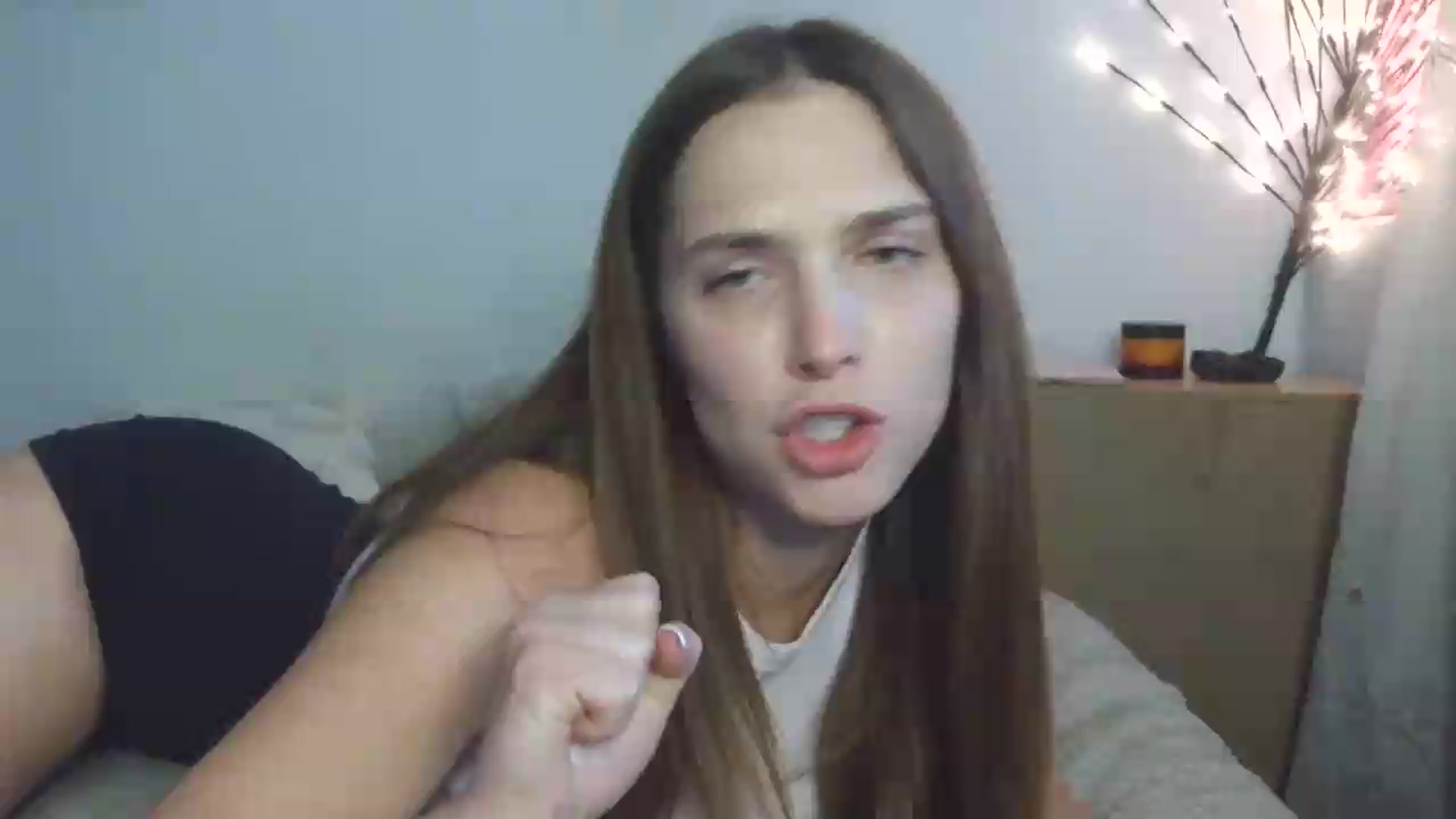 Gallery image thumbnail from HaleyReed's myfreecams stream on, 05/31/2026, 11:56 image 17 of 20
