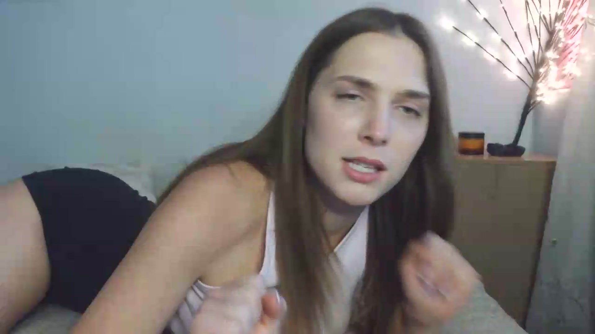 Gallery image thumbnail from HaleyReed's myfreecams stream on, 05/31/2026, 11:56 image 16 of 20
