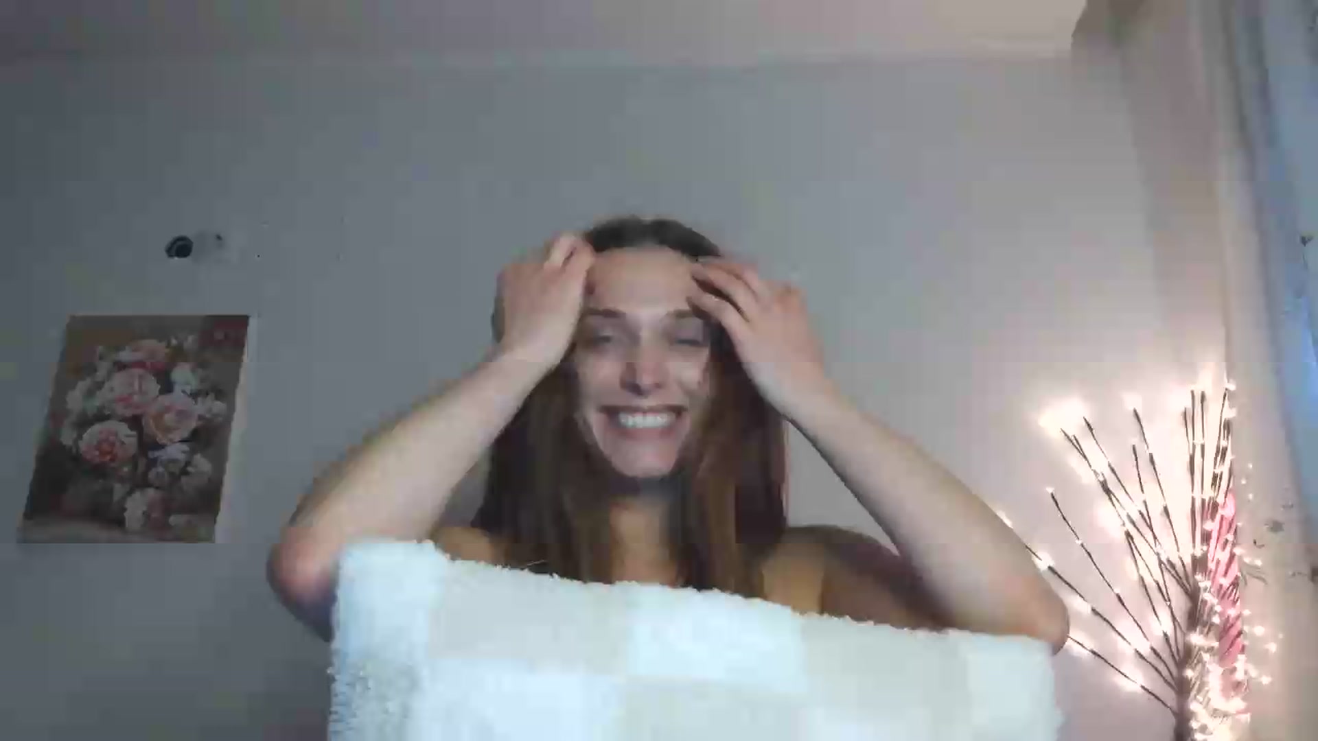 Gallery image thumbnail from HaleyReed's myfreecams stream on, 05/31/2026, 13:36 image 19 of 20