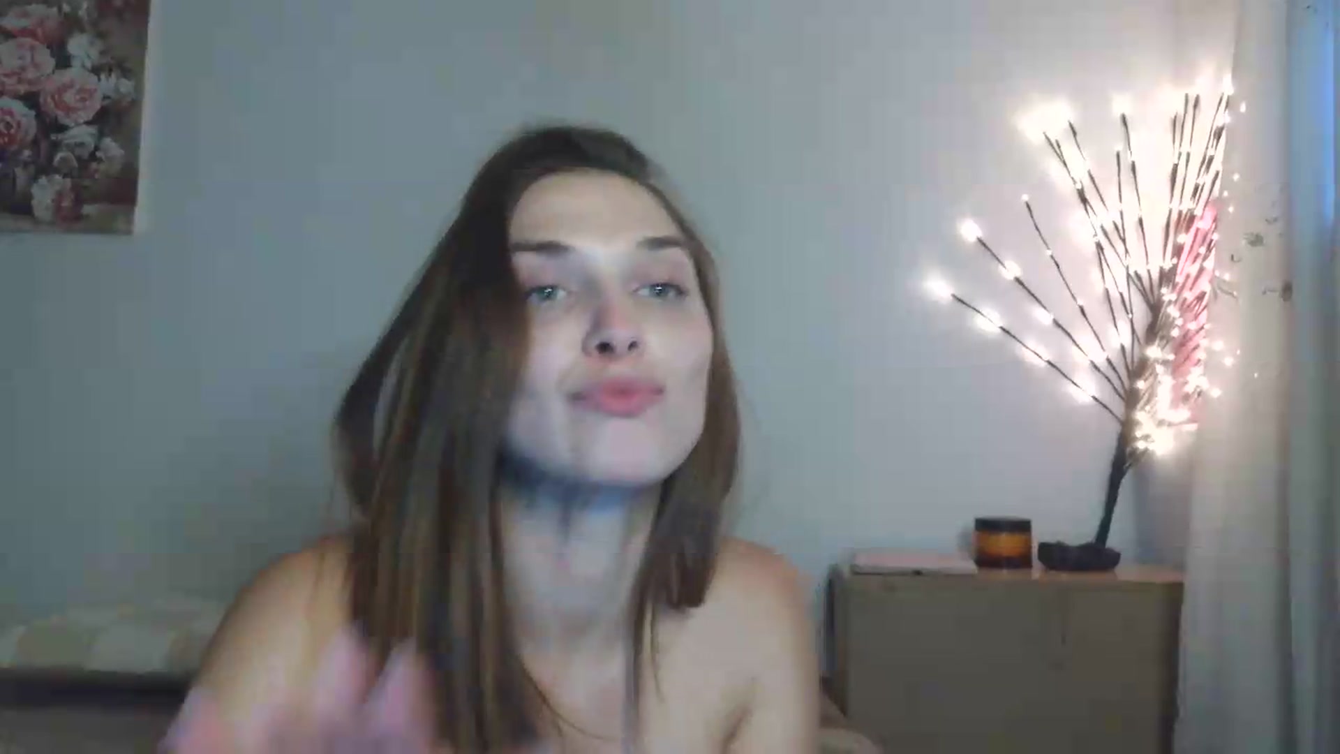 Gallery image thumbnail from HaleyReed's myfreecams stream on, 05/31/2026, 13:36 image 15 of 20
