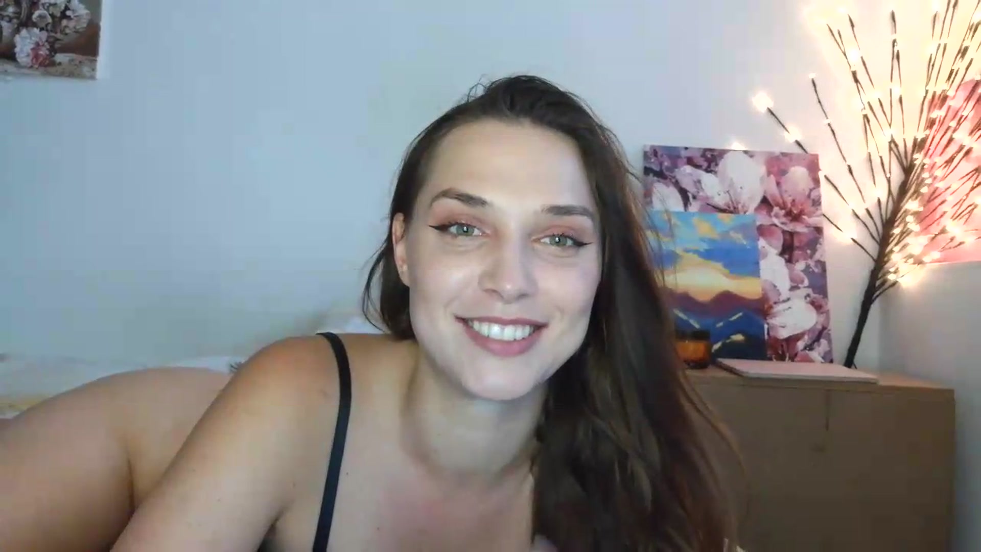 Gallery image thumbnail from HaleyReed's myfreecams stream on, 06/12/2026, 13:49 image 2 of 20