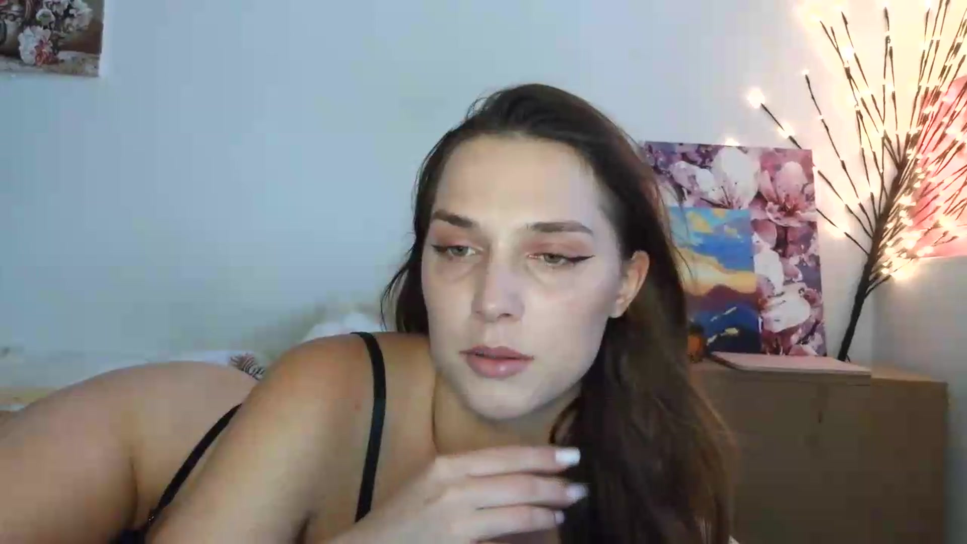 Gallery image thumbnail from HaleyReed's myfreecams stream on, 06/12/2026, 13:49 image 3 of 20