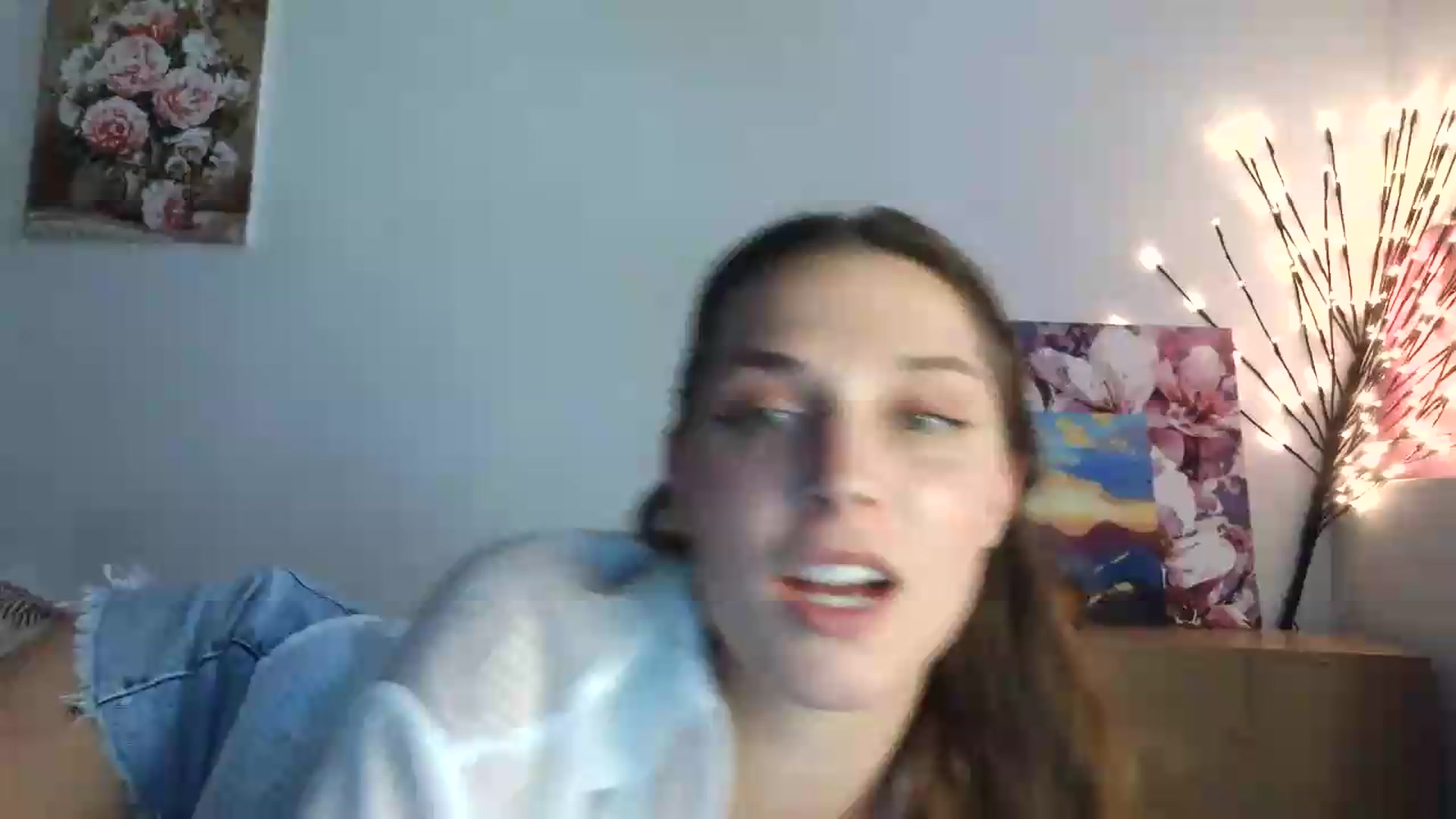 Gallery image thumbnail from HaleyReed's myfreecams stream on, 06/12/2026, 16:13 image 1 of 20