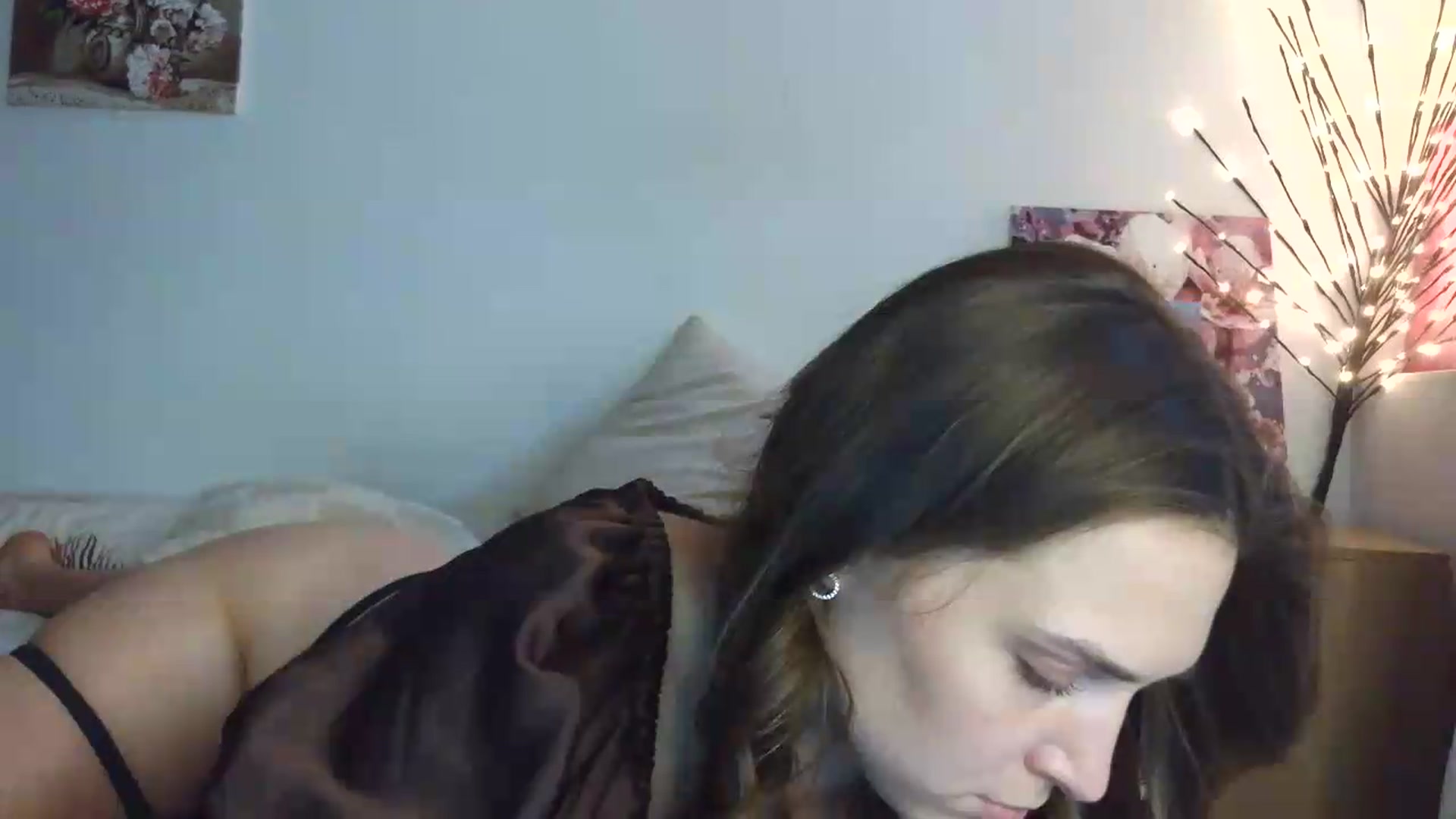 Gallery image thumbnail from HaleyReed's myfreecams stream on, 06/14/2026, 16:23 image 14 of 20