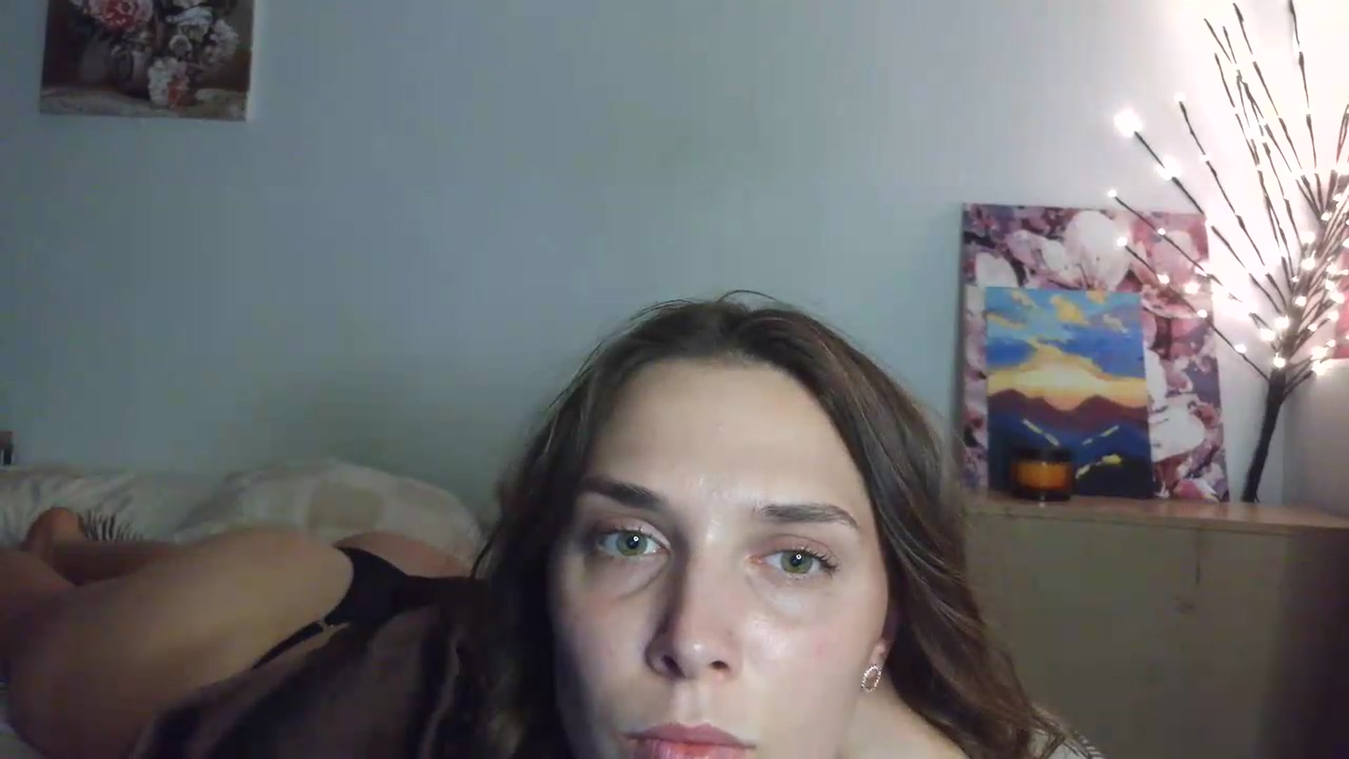 Gallery image thumbnail from HaleyReed's myfreecams stream on, 06/14/2026, 17:48 image 15 of 20