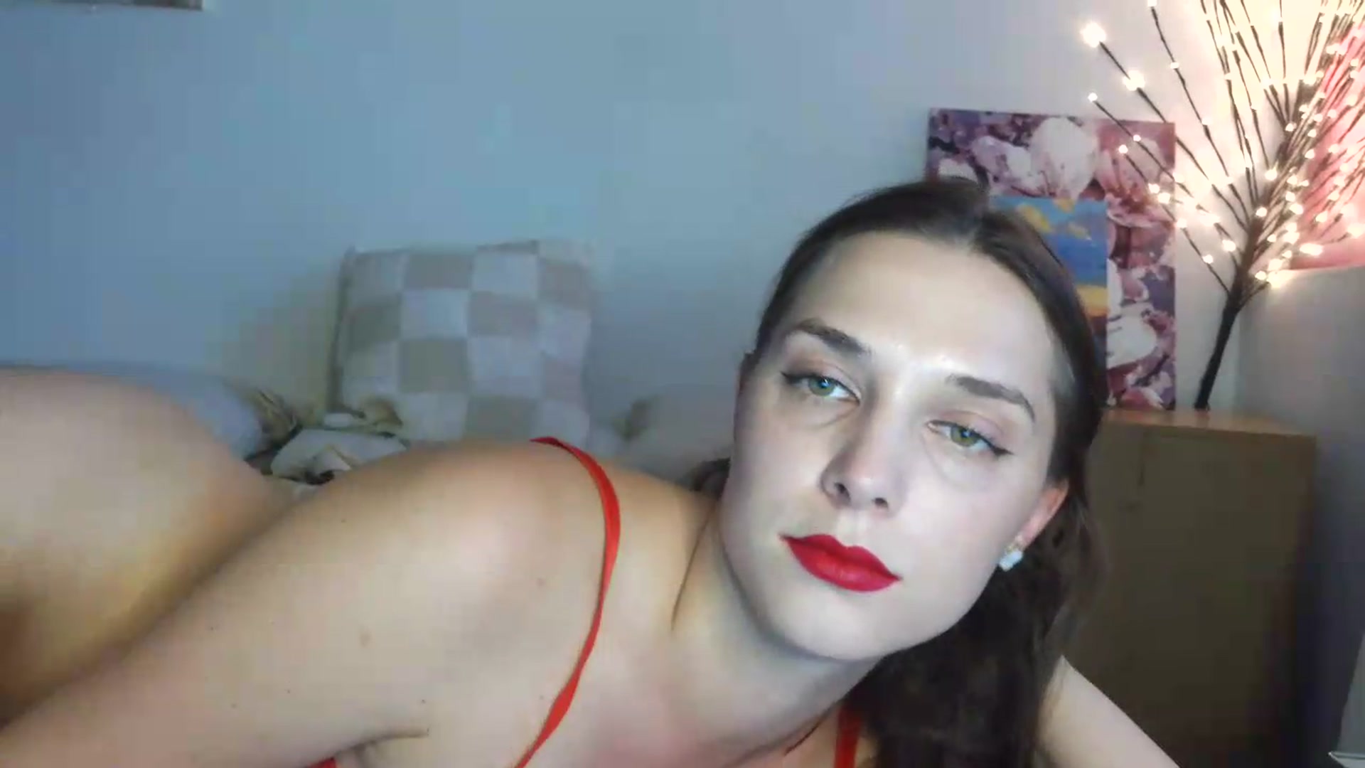 Gallery image thumbnail from HaleyReed's myfreecams stream on, 06/15/2026, 16:18 image 18 of 20