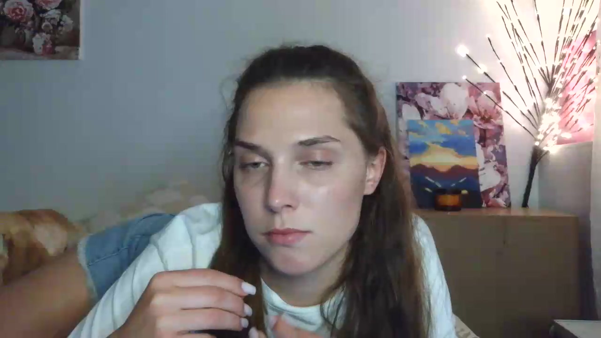 Gallery image thumbnail from HaleyReed's myfreecams stream on, 06/19/2026, 16:16 image 2 of 20