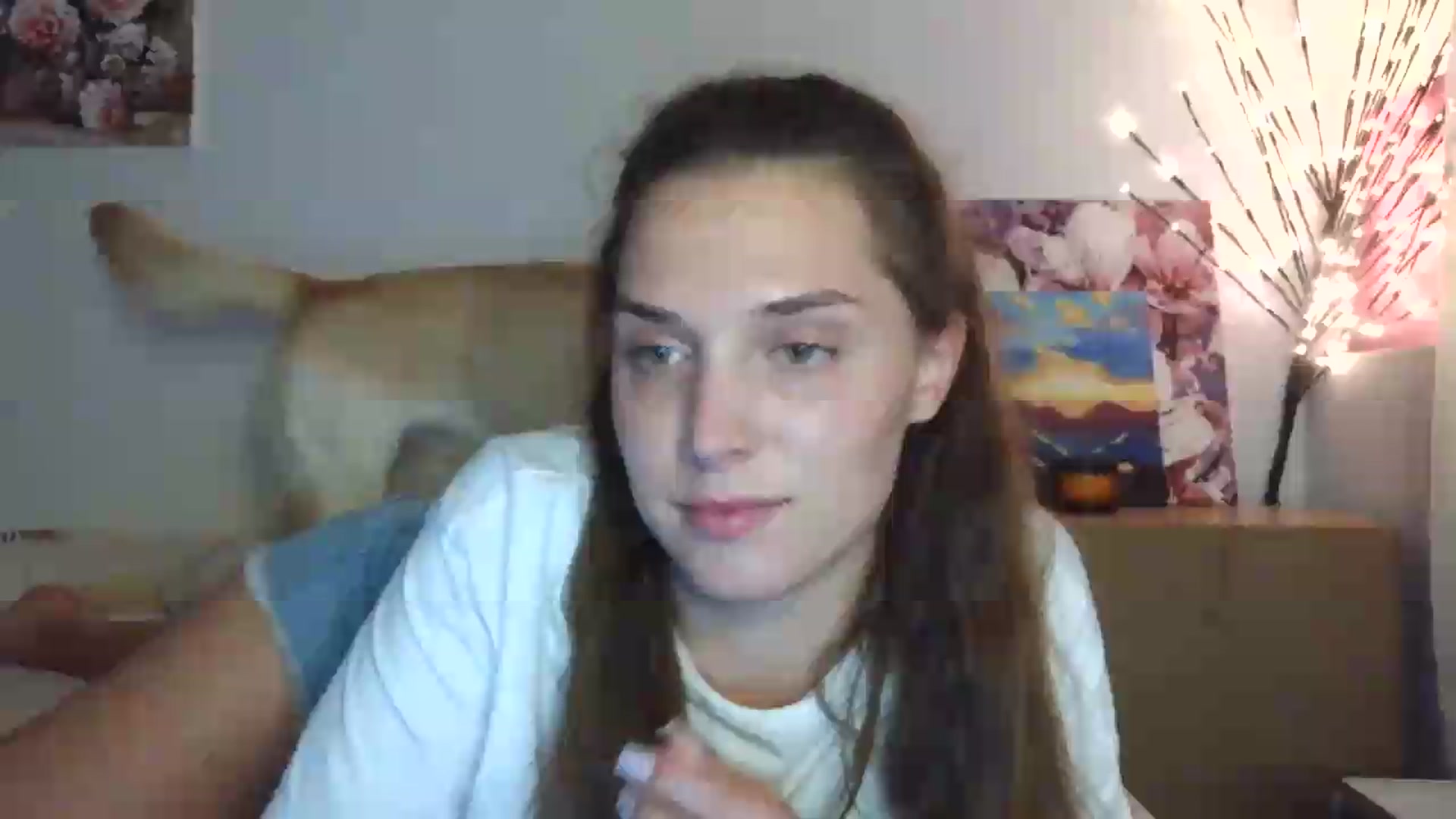 Gallery image thumbnail from HaleyReed's myfreecams stream on, 06/19/2026, 16:16 image 1 of 20