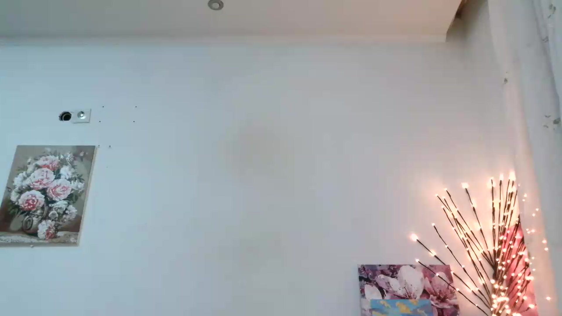 Gallery image thumbnail from HaleyReed's myfreecams stream on, 06/19/2026, 16:16 image 18 of 20