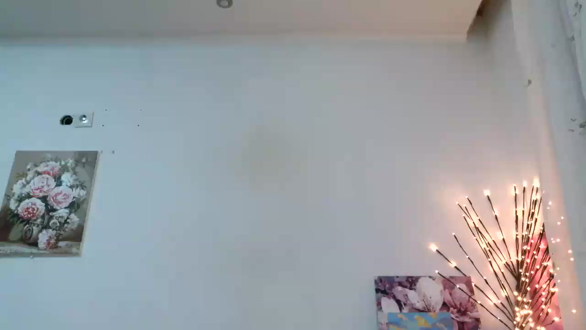 Gallery image thumbnail from HaleyReed's myfreecams stream on, 06/19/2026, 16:16 image 17 of 20