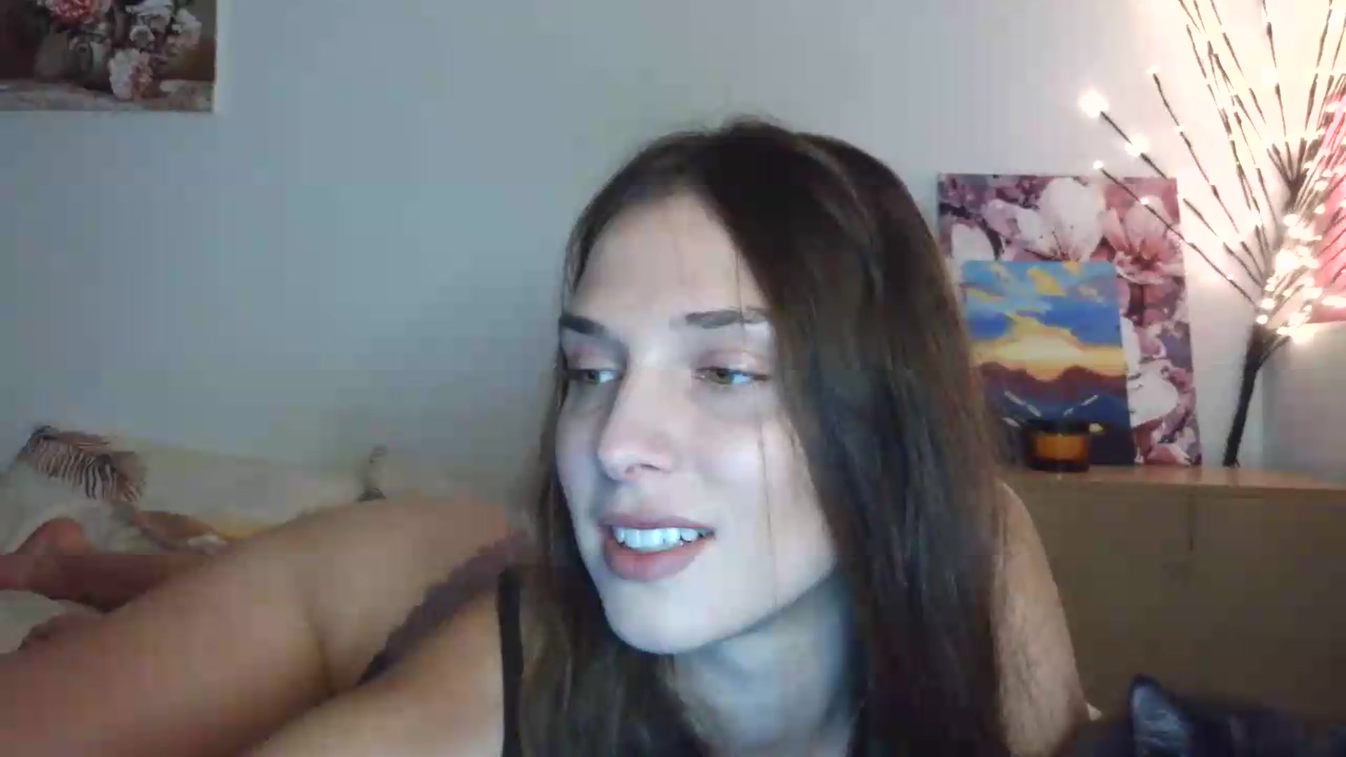 Gallery image thumbnail from HaleyReed's myfreecams stream on, 06/21/2026, 11:51 image 13 of 20