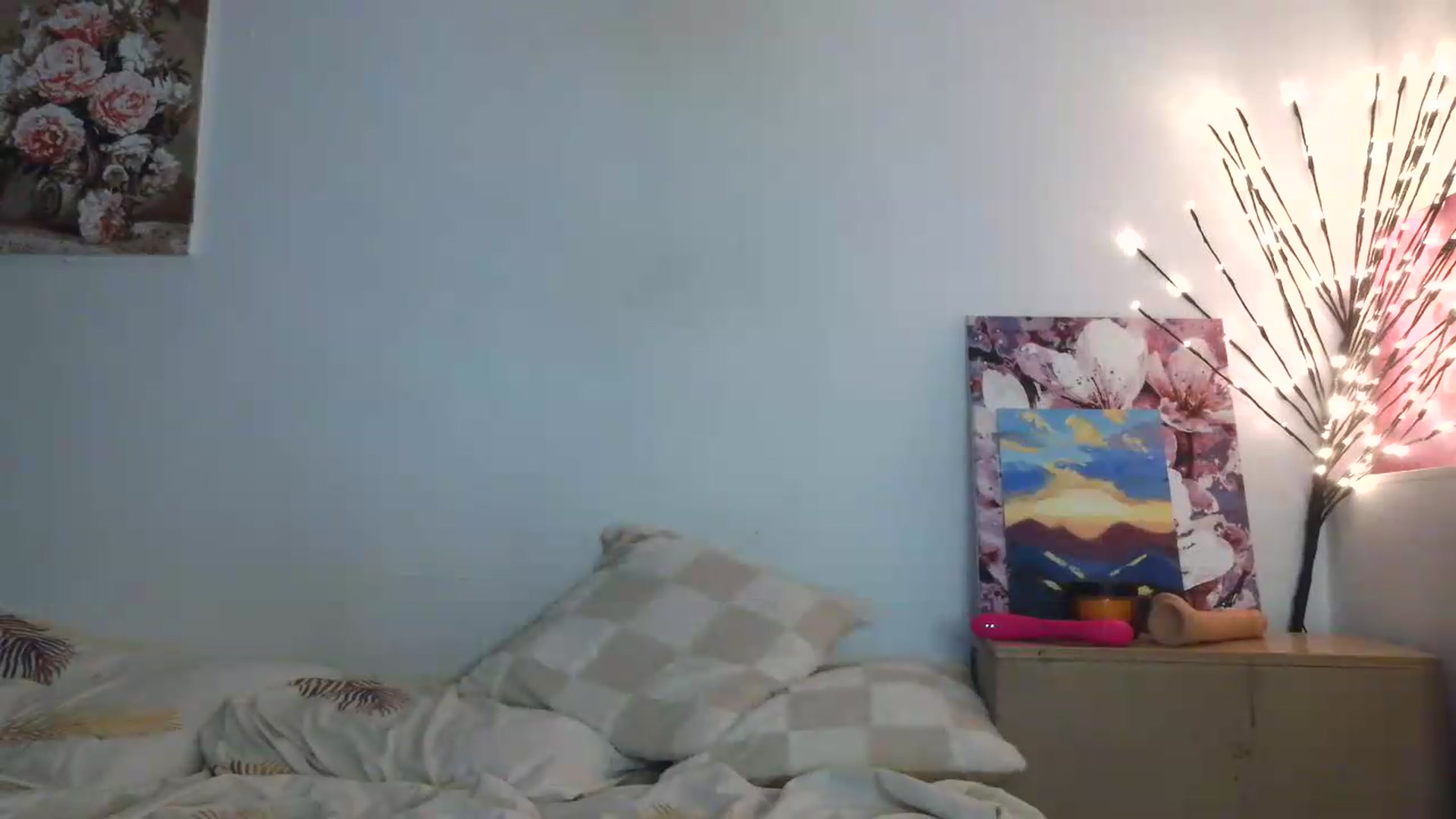 Gallery image thumbnail from HaleyReed's myfreecams stream on, 06/21/2026, 14:08 image 6 of 20