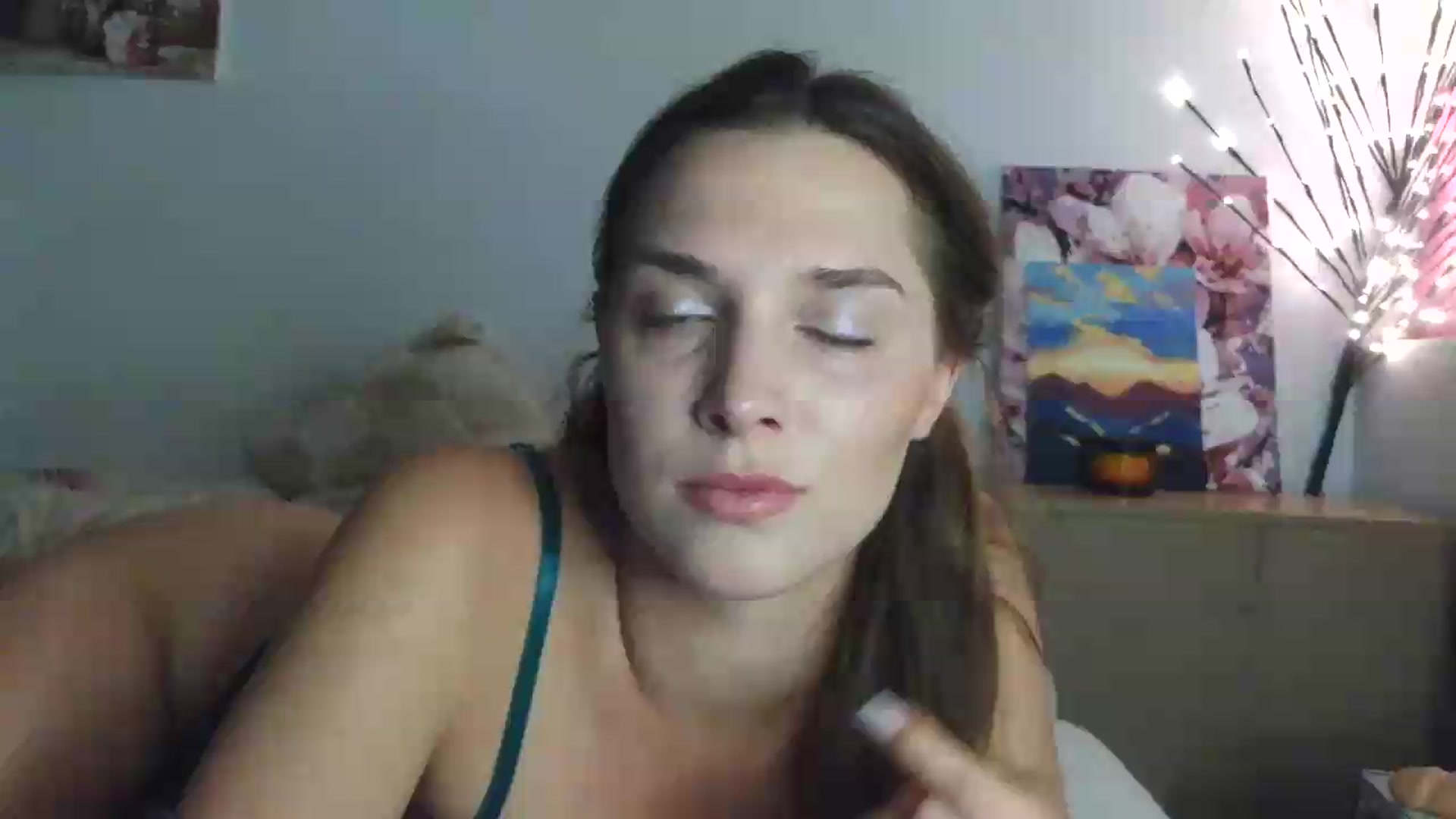 Gallery image thumbnail from HaleyReed's myfreecams stream on, 06/22/2026, 13:07 image 3 of 20
